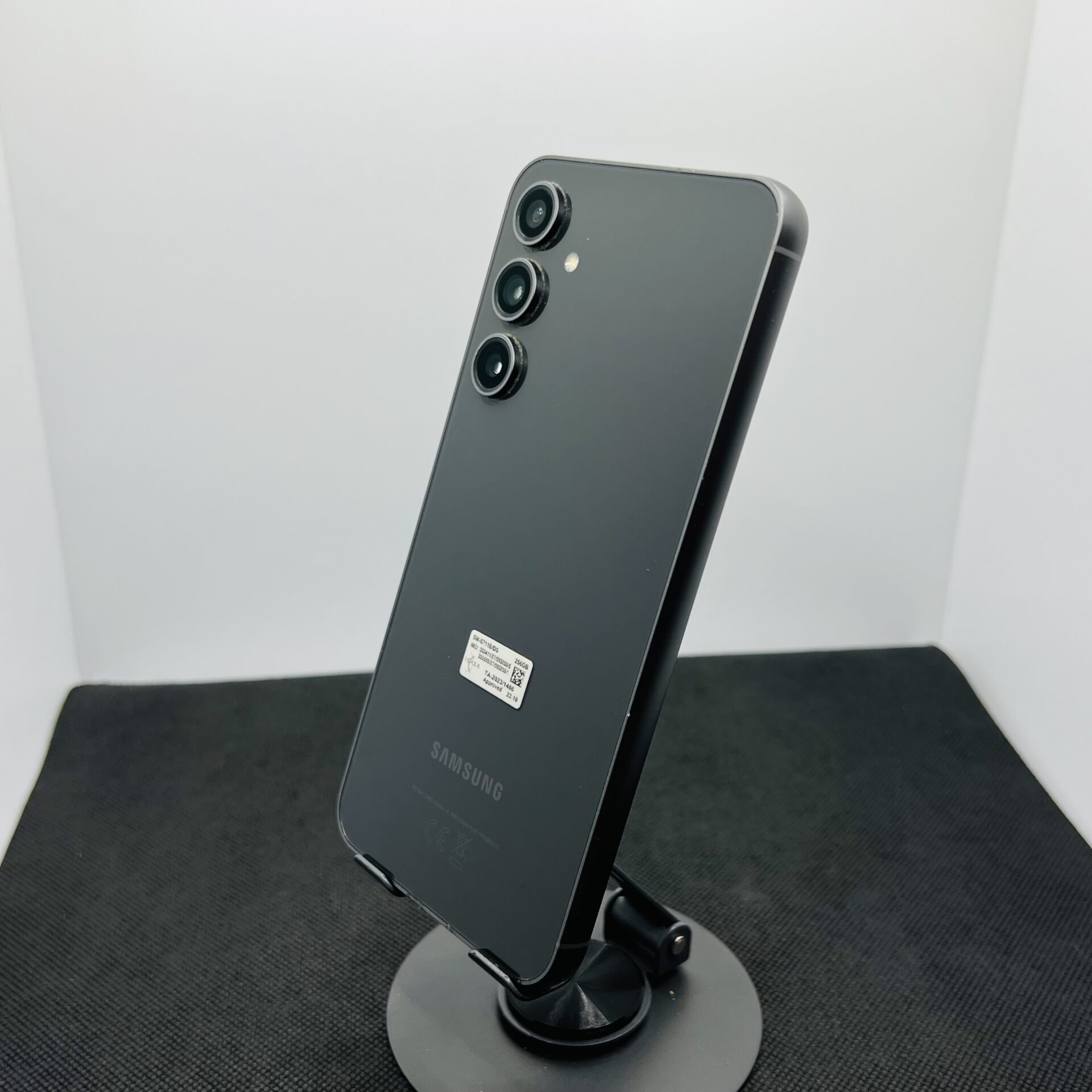 Samsung Galaxy S23 FE 256GB Graphite – (Grade B) - Image 7