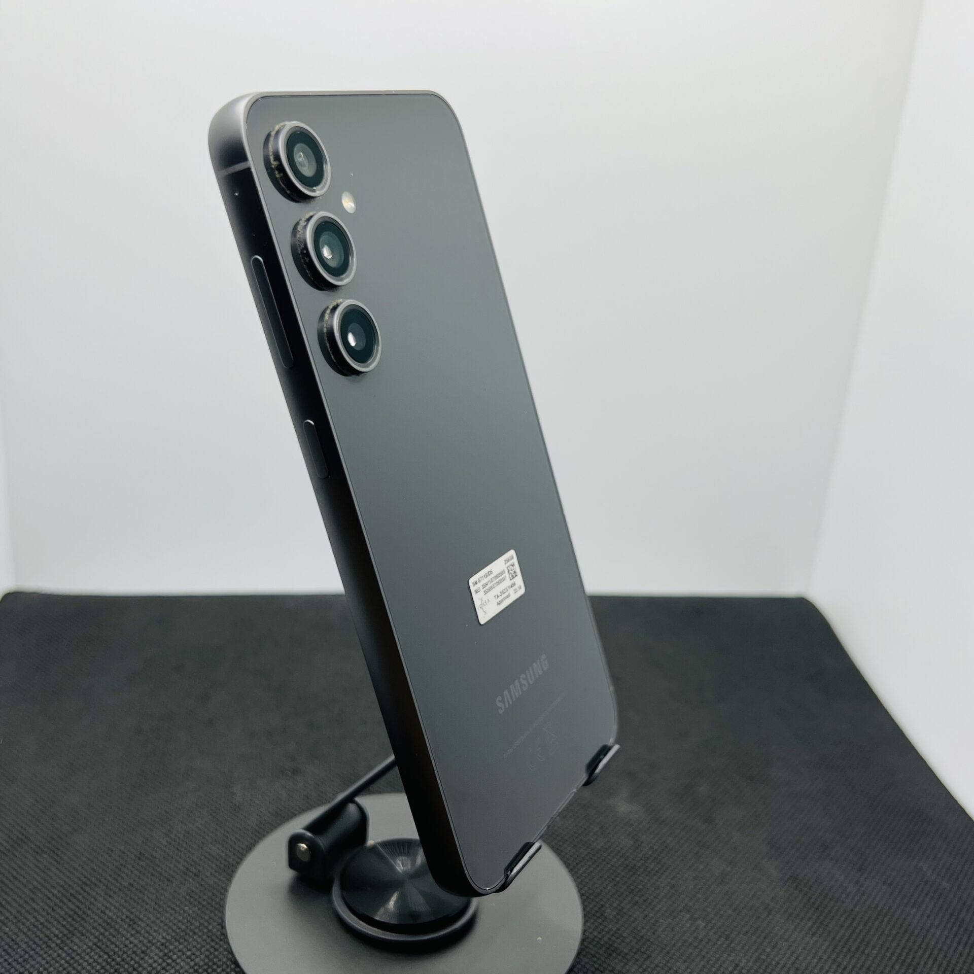 Samsung Galaxy S23 FE 256GB Graphite – (Grade B) - Image 8