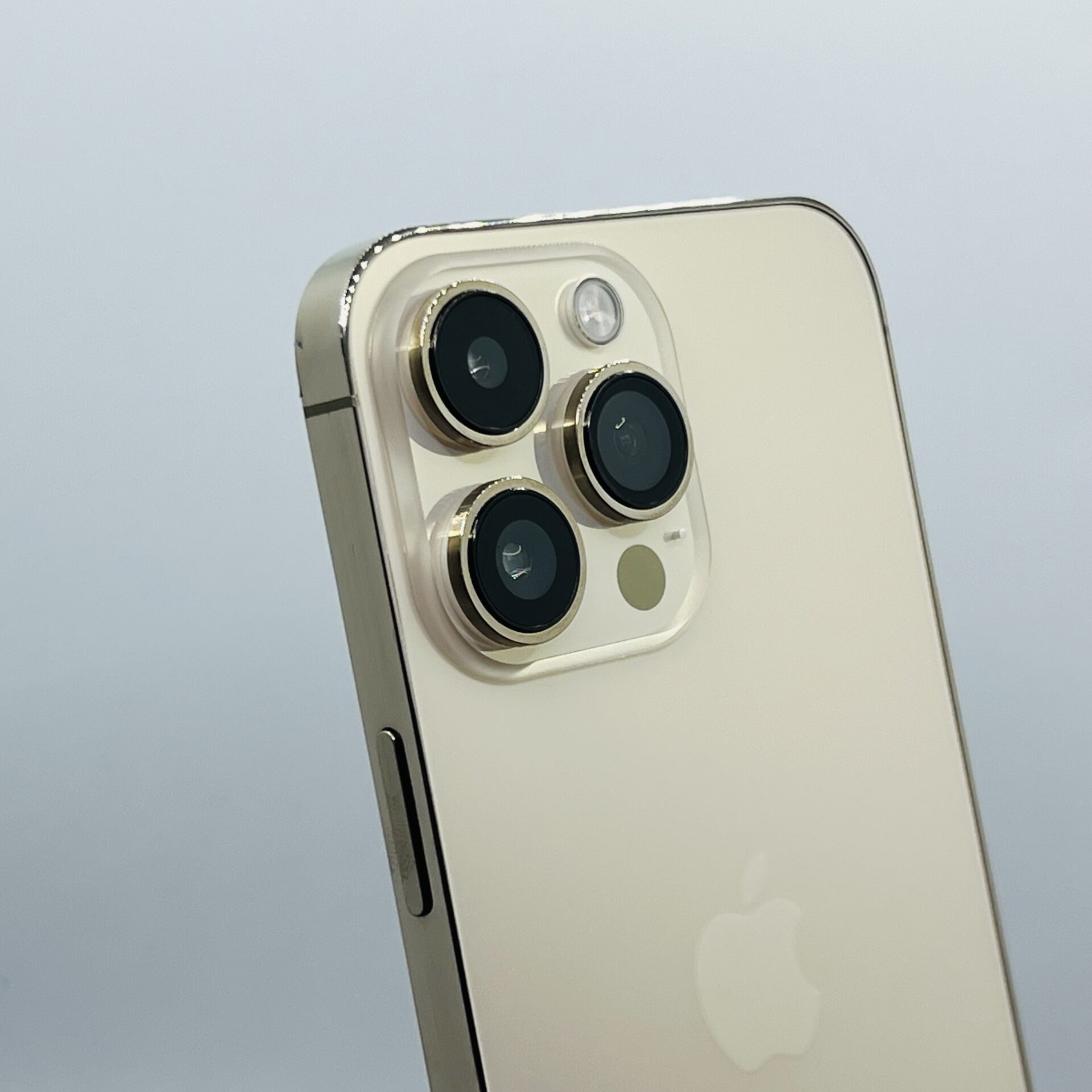 Apple iPhone 14 Pro Max 128GB Gold – (Grade B) - Image 11