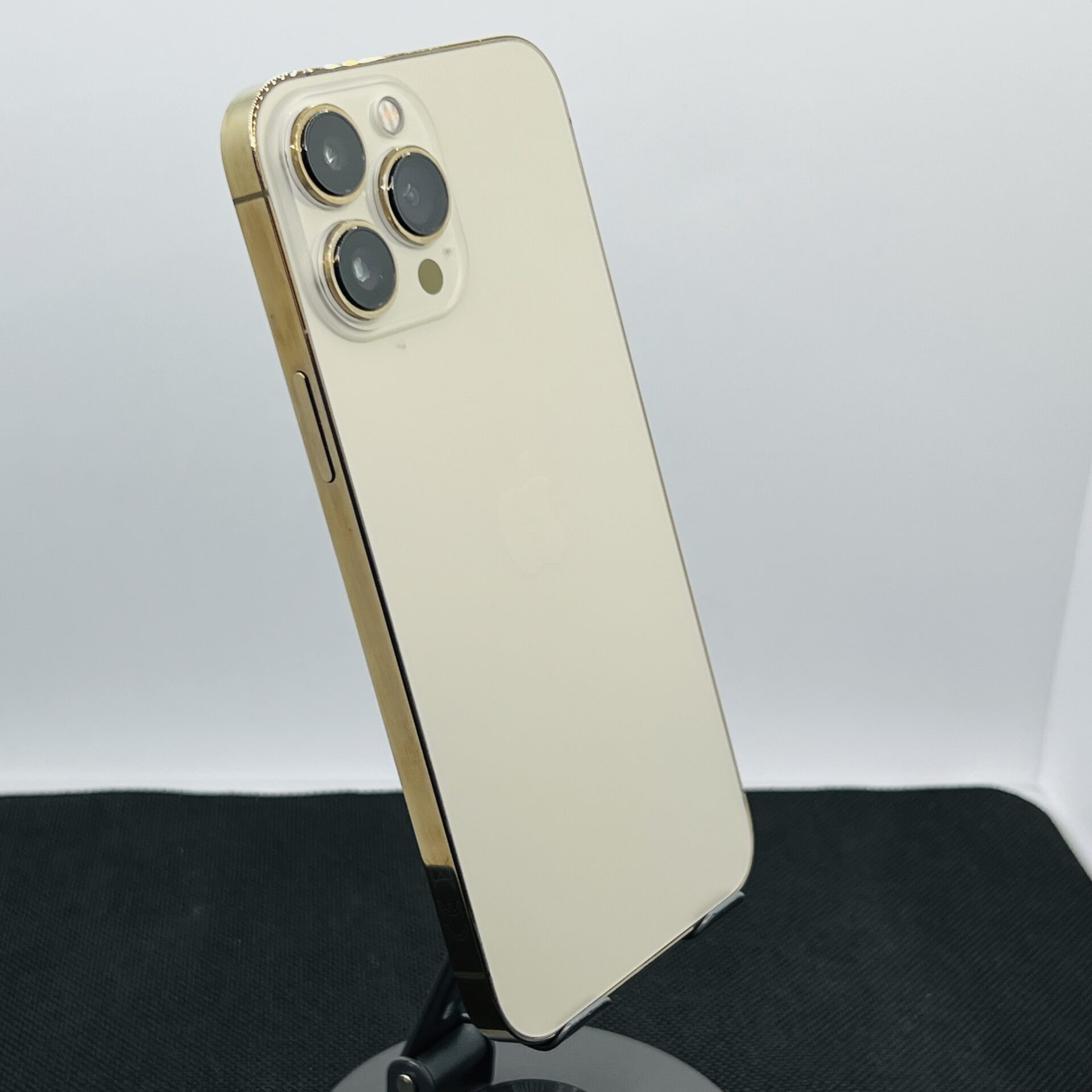 Apple iPhone 13 Pro Max 256GB Gold – (Grade B) - Image 10