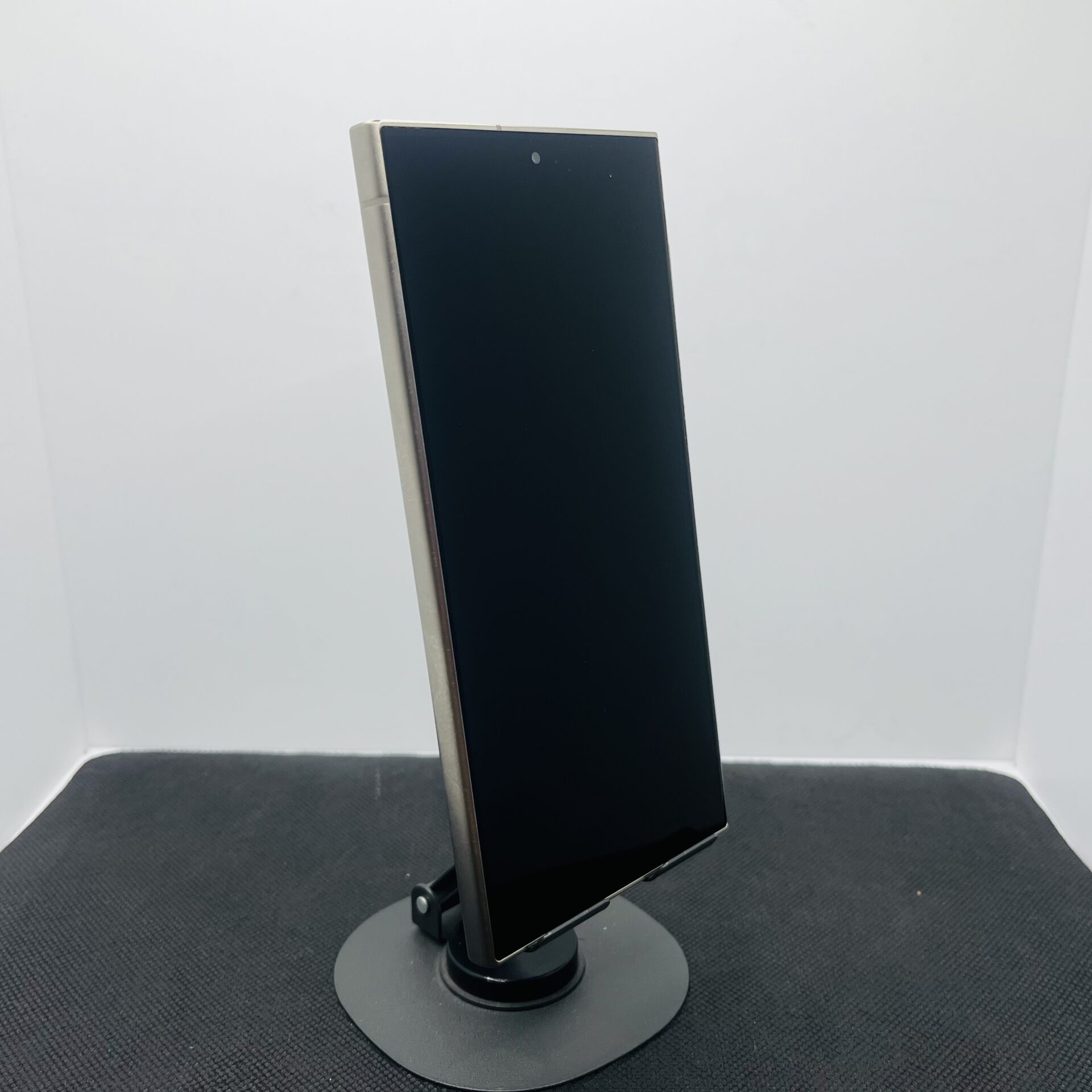 Samsung Galaxy S24 Ultra 512GB Titanium Grey - (Grade B) - Image 2