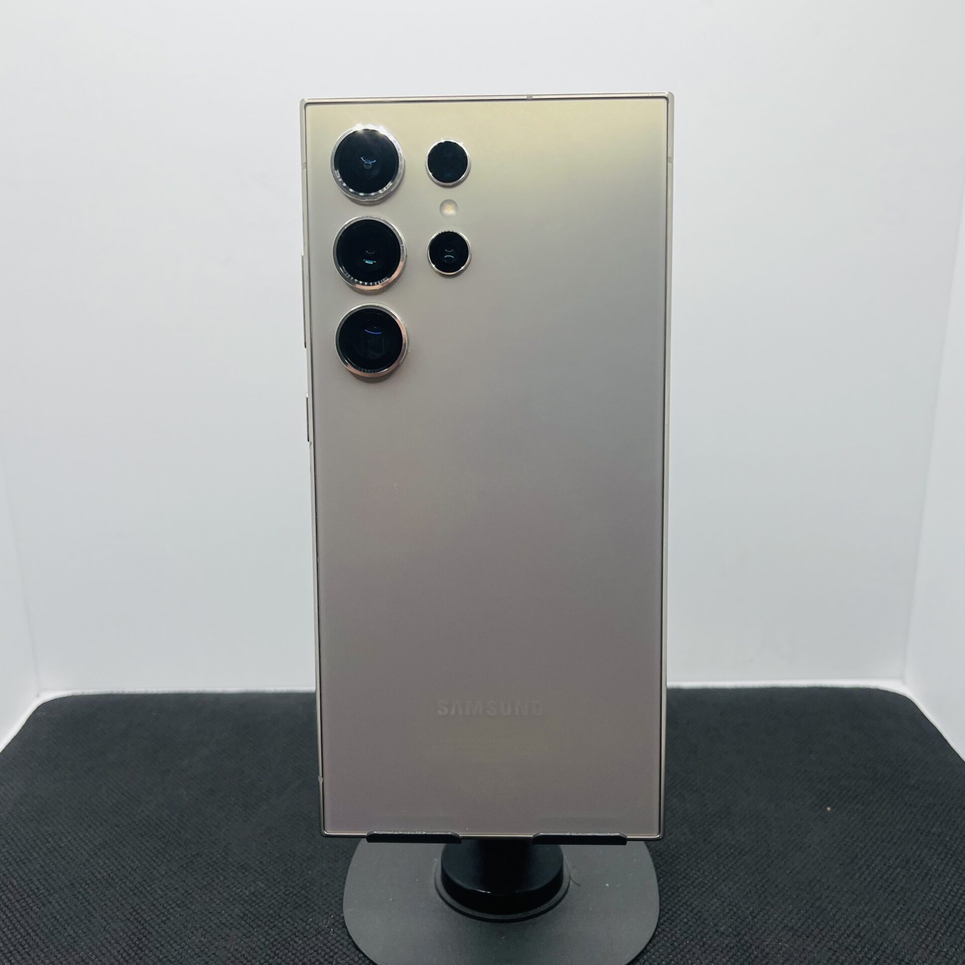 Samsung Galaxy S24 Ultra 512GB Titanium Grey - (Grade B) - Image 9