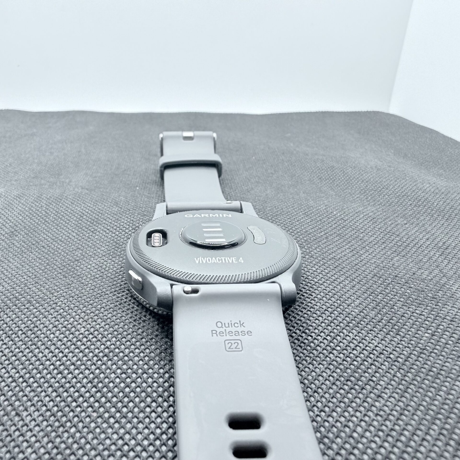 Garmin Vivoactive 4 Black – (Grade B) - Image 6