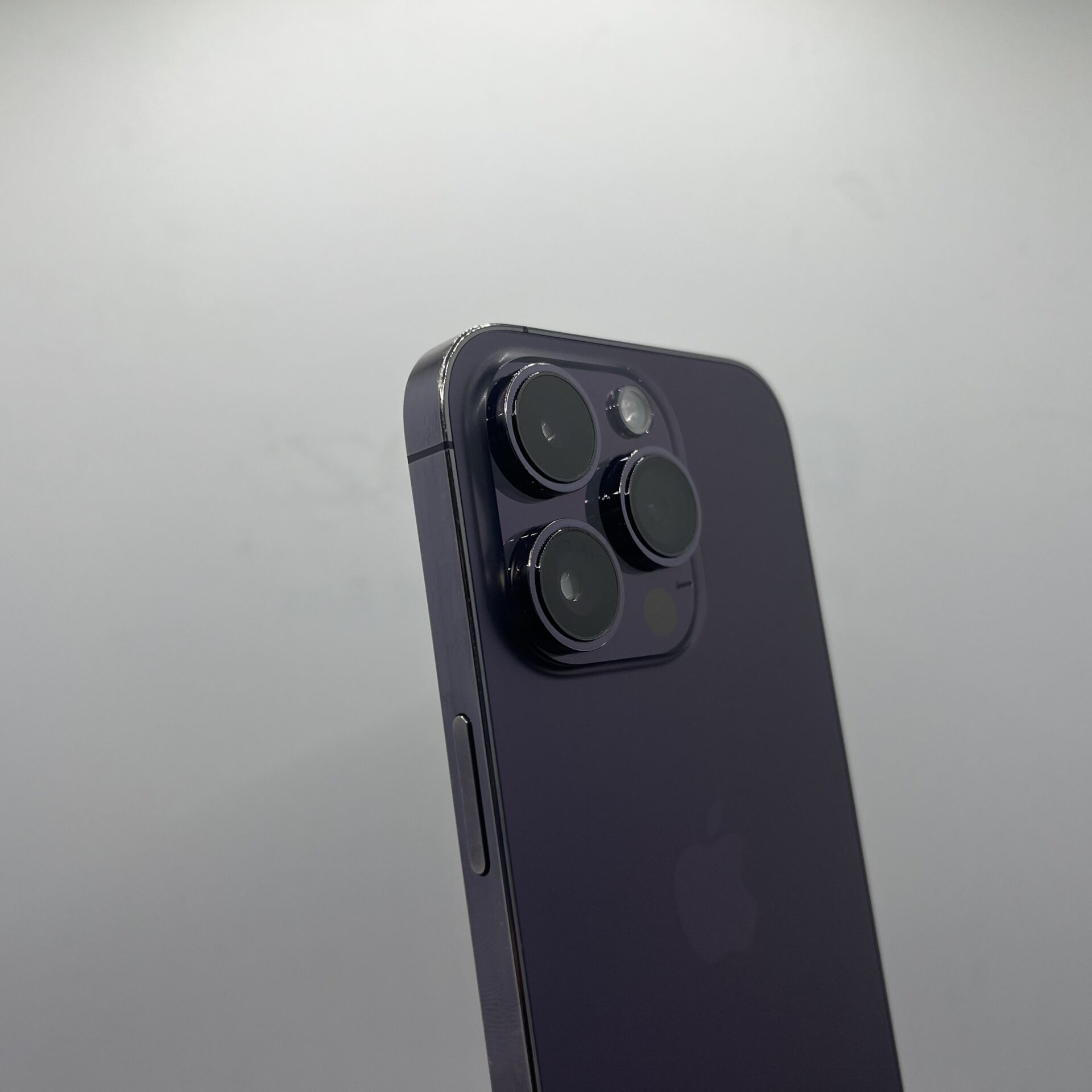 Apple iPhone 14 Pro 128GB Deep Purple - (Grade B) - Image 11