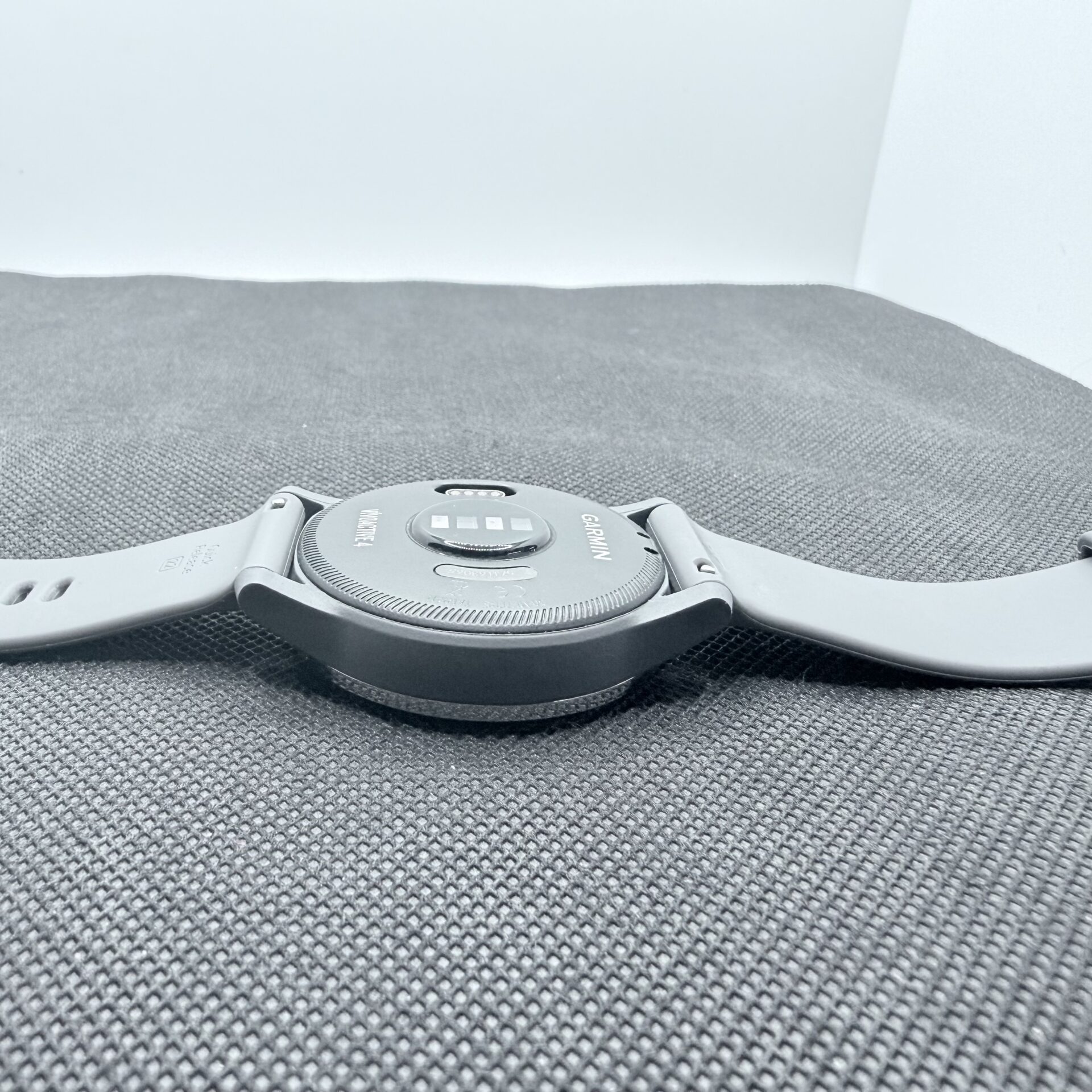 Garmin Vivoactive 4 Black – (Grade B) - Image 7