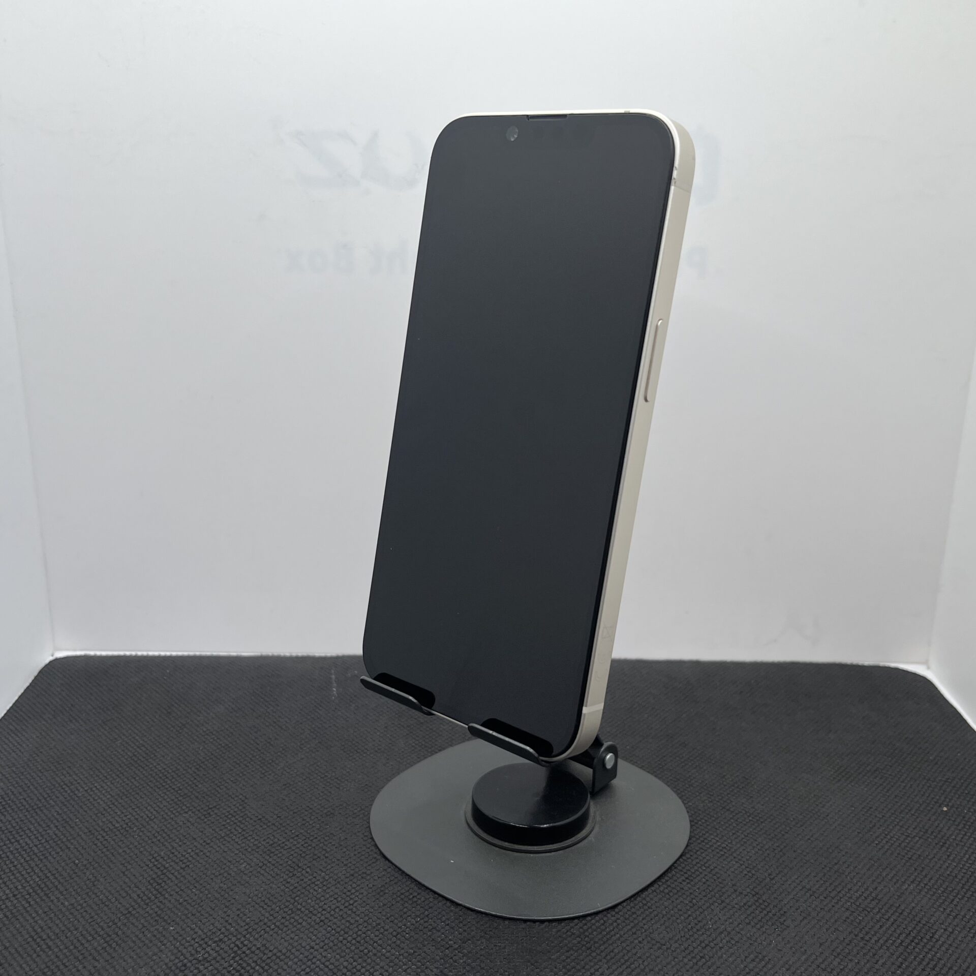 Apple iPhone 14 256GB Silver - (Grade B) Bright Spots - Image 3