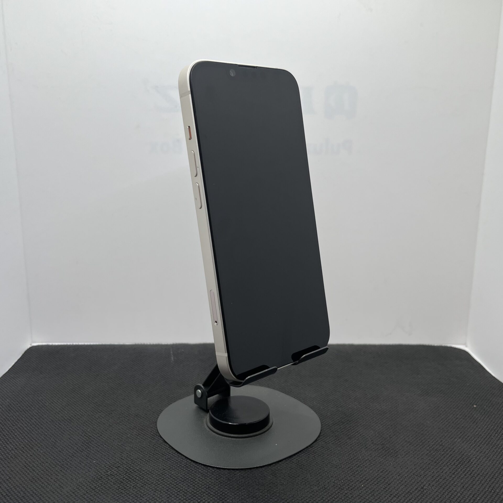 Apple iPhone 14 256GB Silver - (Grade B) Bright Spots - Image 2