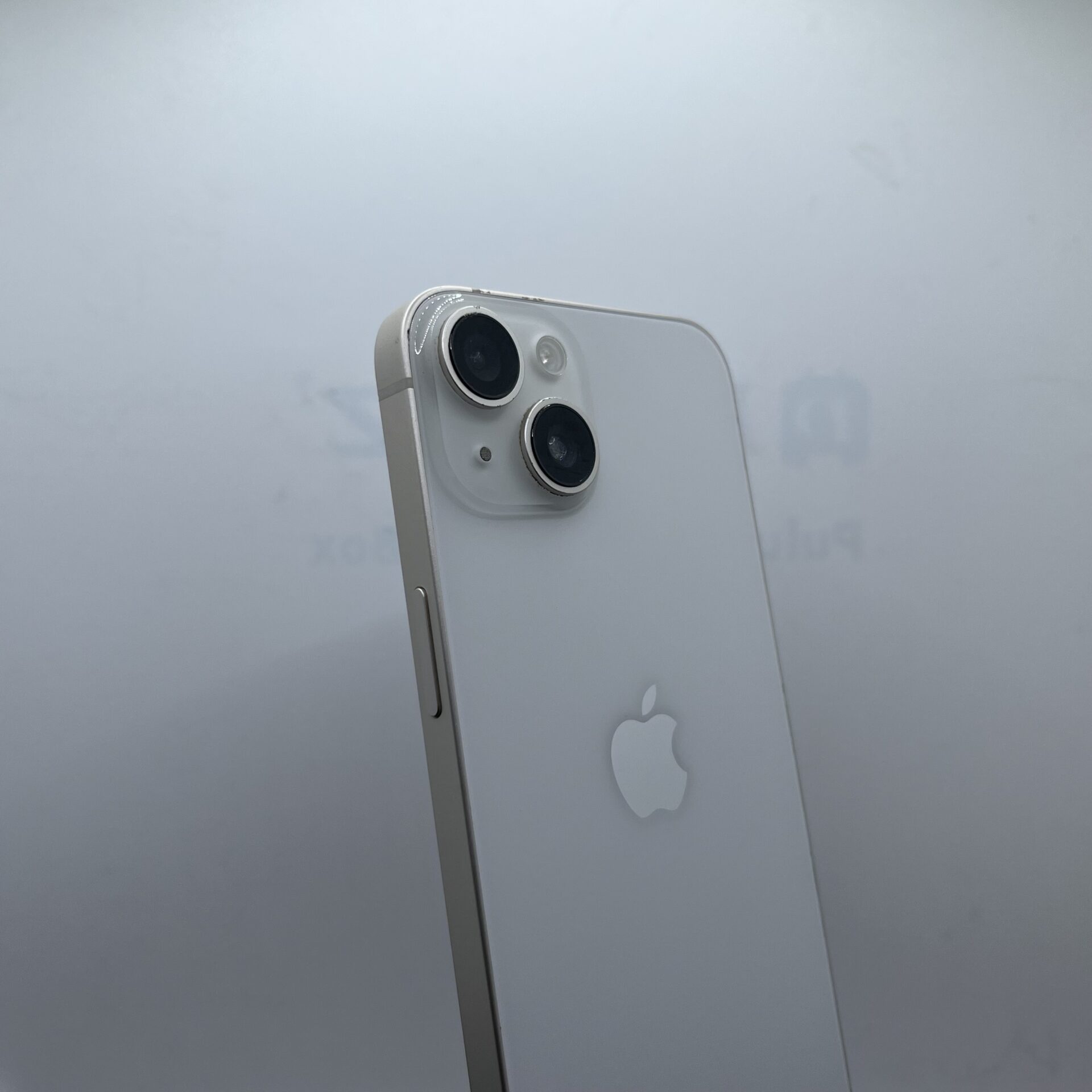 Apple iPhone 14 256GB Silver - (Grade B) Bright Spots - Image 10