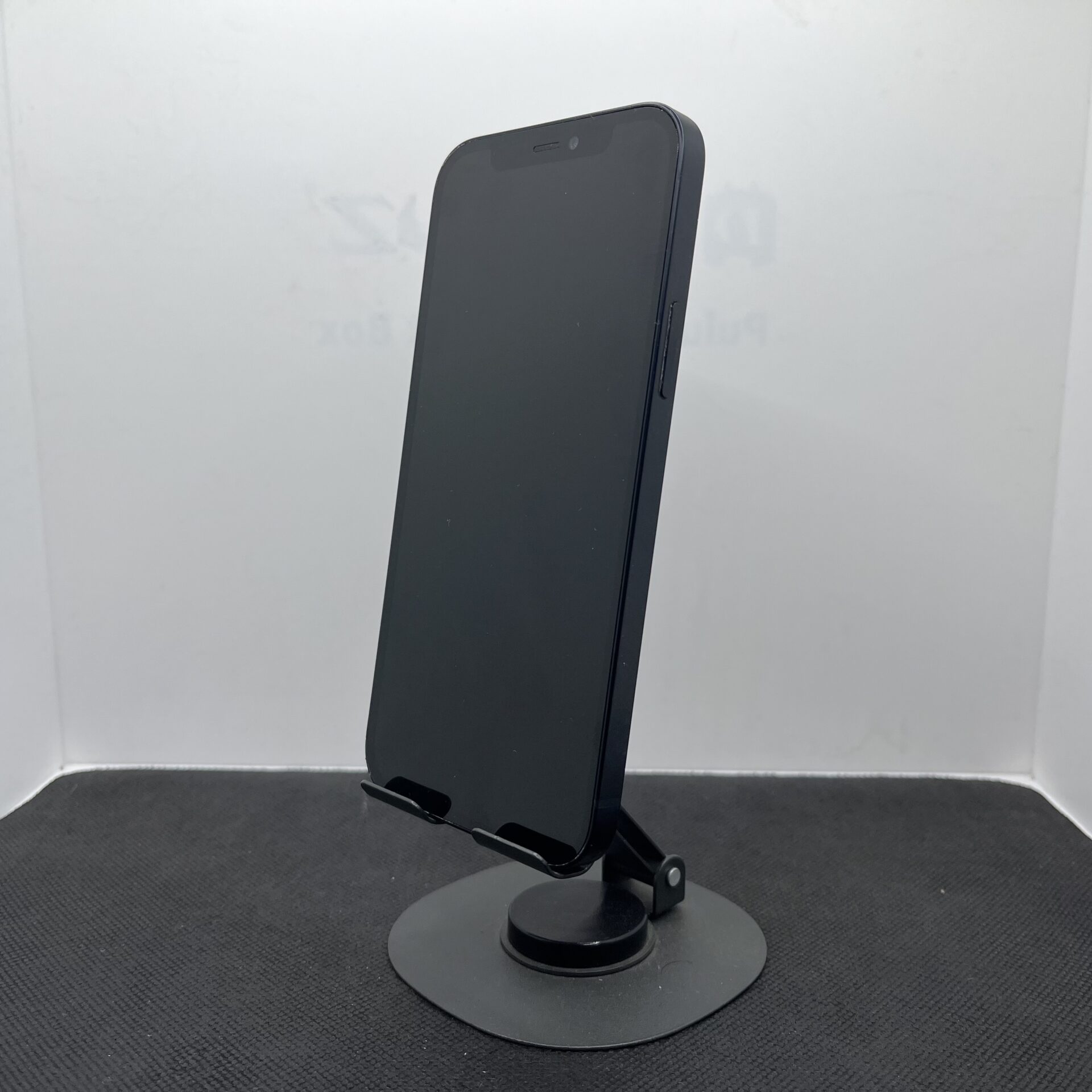 Apple iPhone 12 64GB Black - (Grade B) - Image 3