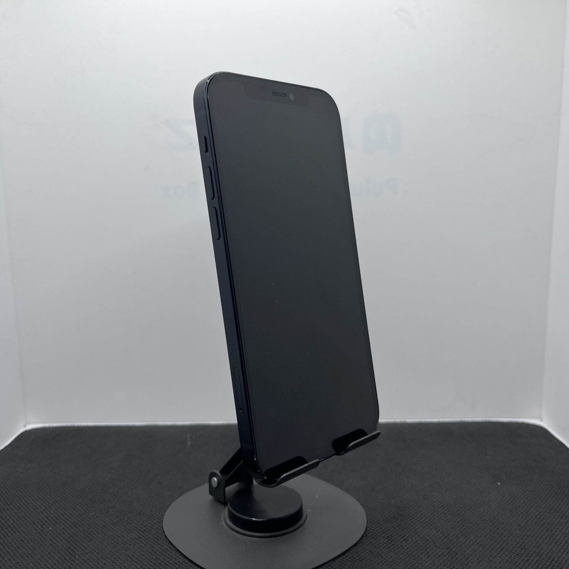 Apple iPhone 12 64GB Black - (Grade B) - Image 2