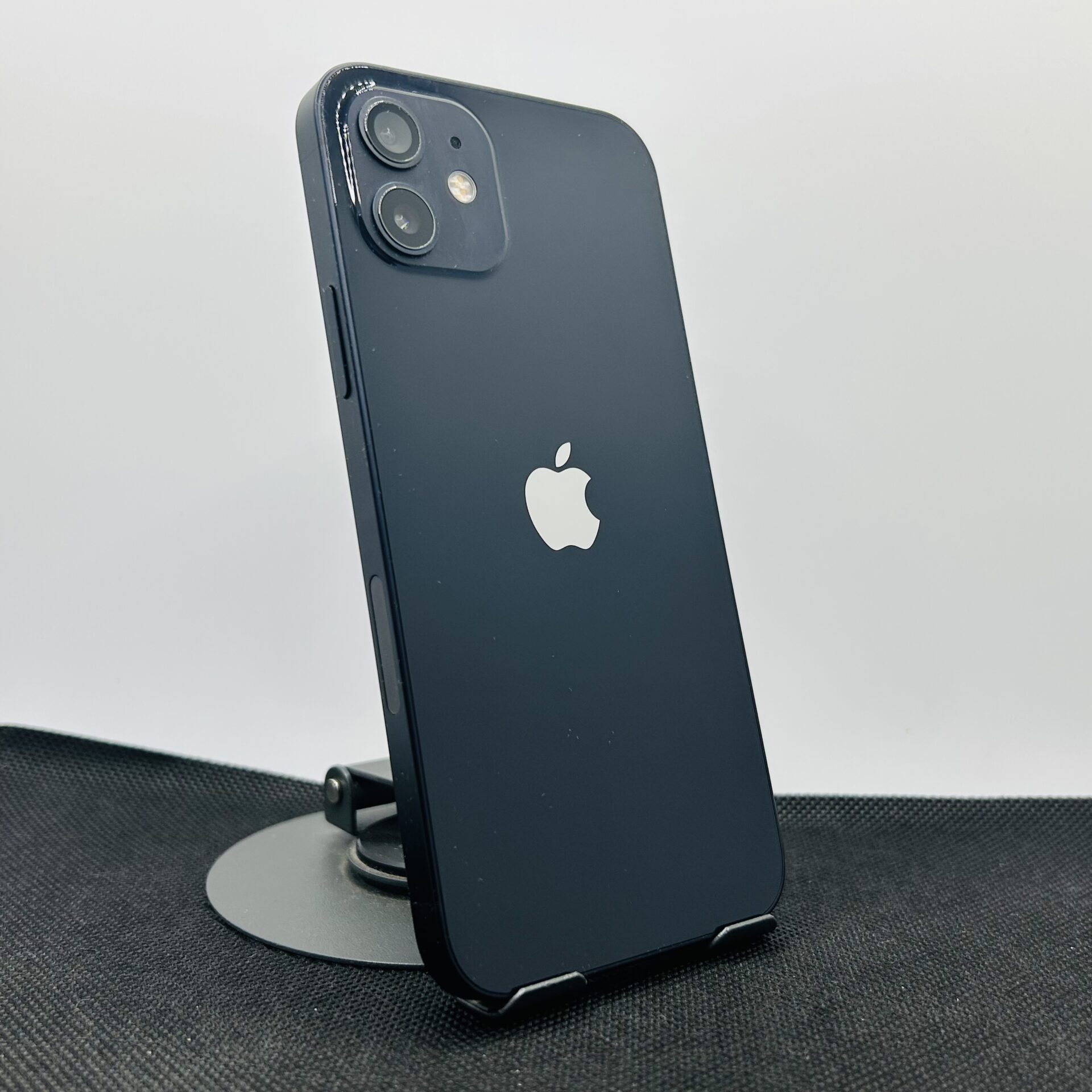 Apple iPhone 12 256GB Midnight Blue (Grade B) - Image 8