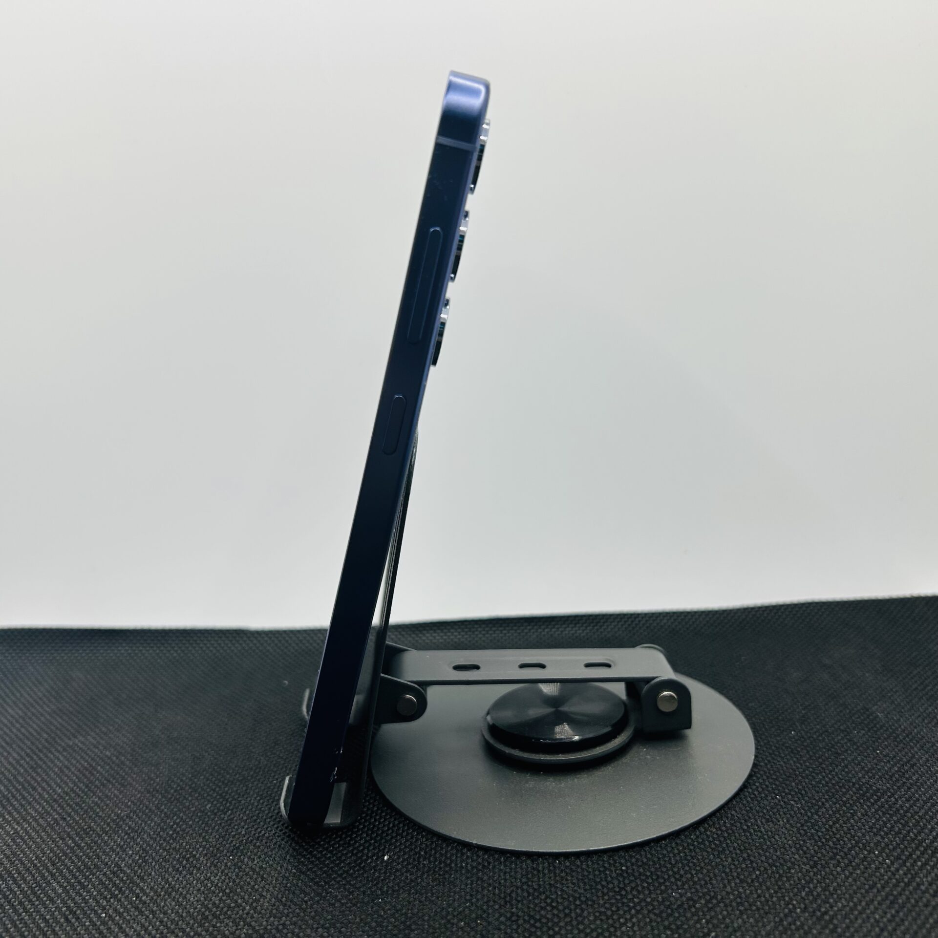 Samsung Galaxy S24 256GB Violet (Grade B) - Image 6