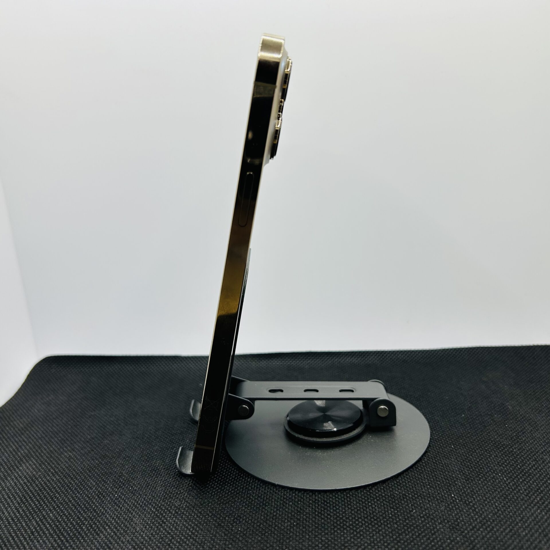 Apple iPhone 13 Pro Max 128GB Gold (Grade B) - Image 6