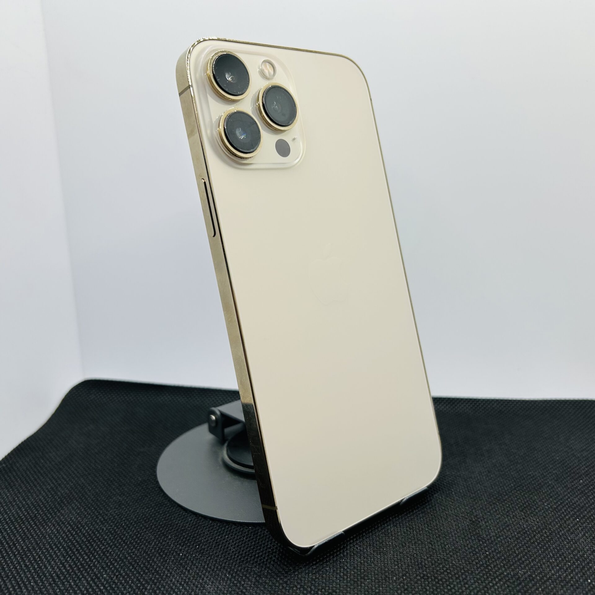 Apple iPhone 13 Pro Max 128GB Gold (Grade B) - Image 8