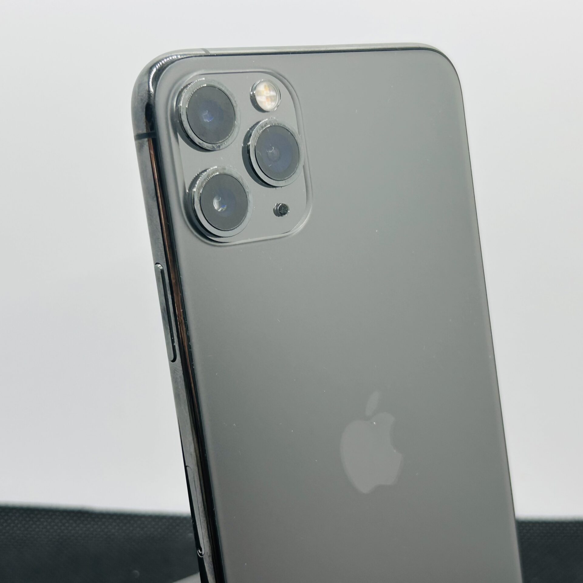 Apple iPhone 11 Pro Max 256GB Space Gray (Grade B) - Image 10