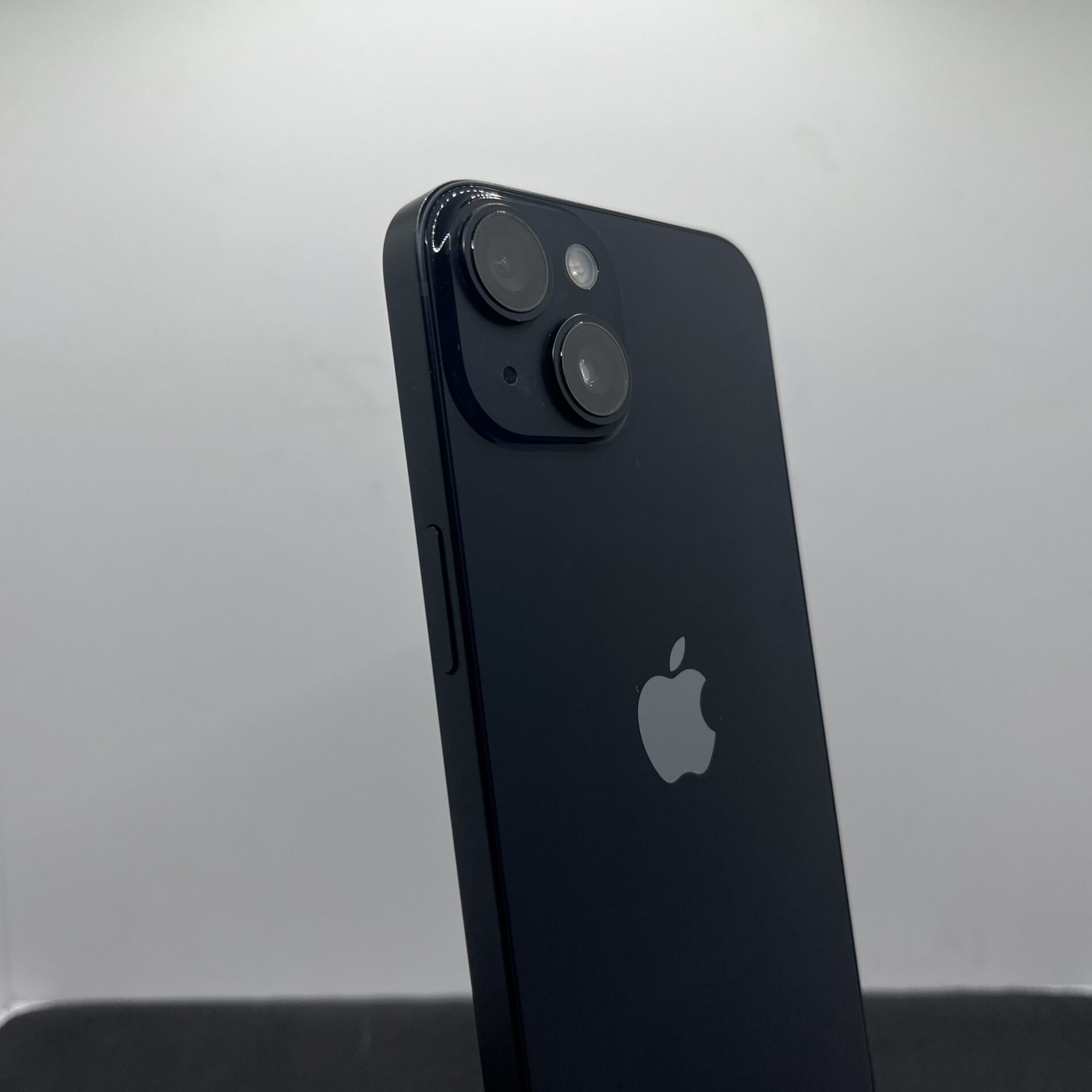 Apple iPhone 14 128GB Midnight - (Grade B) - Image 9