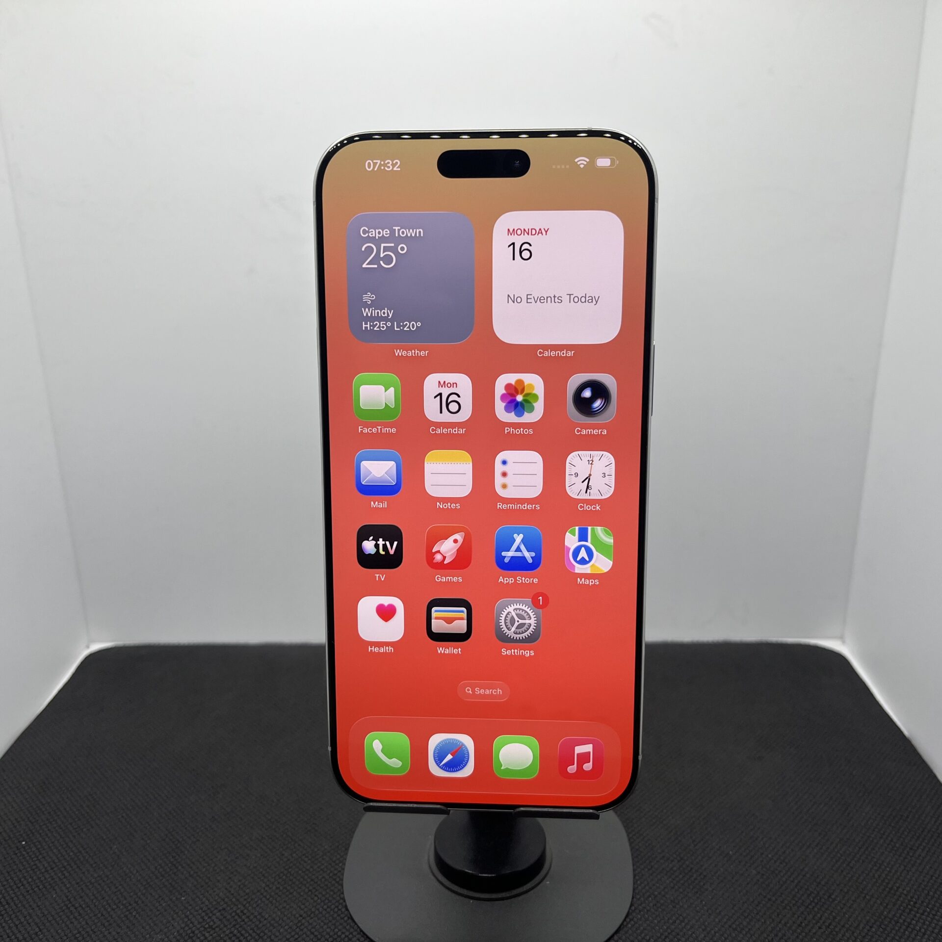 Apple iPhone 16 Pro Max 256GB White Titanium - (Grade B) - Image 5