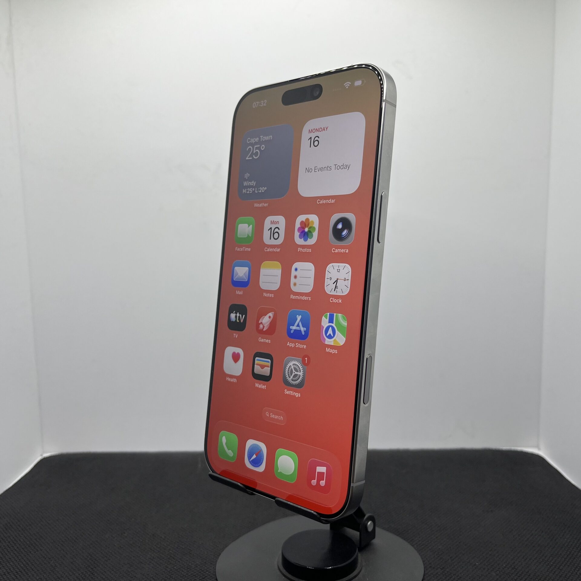 Apple iPhone 16 Pro Max 256GB White Titanium - (Grade B) - Image 6