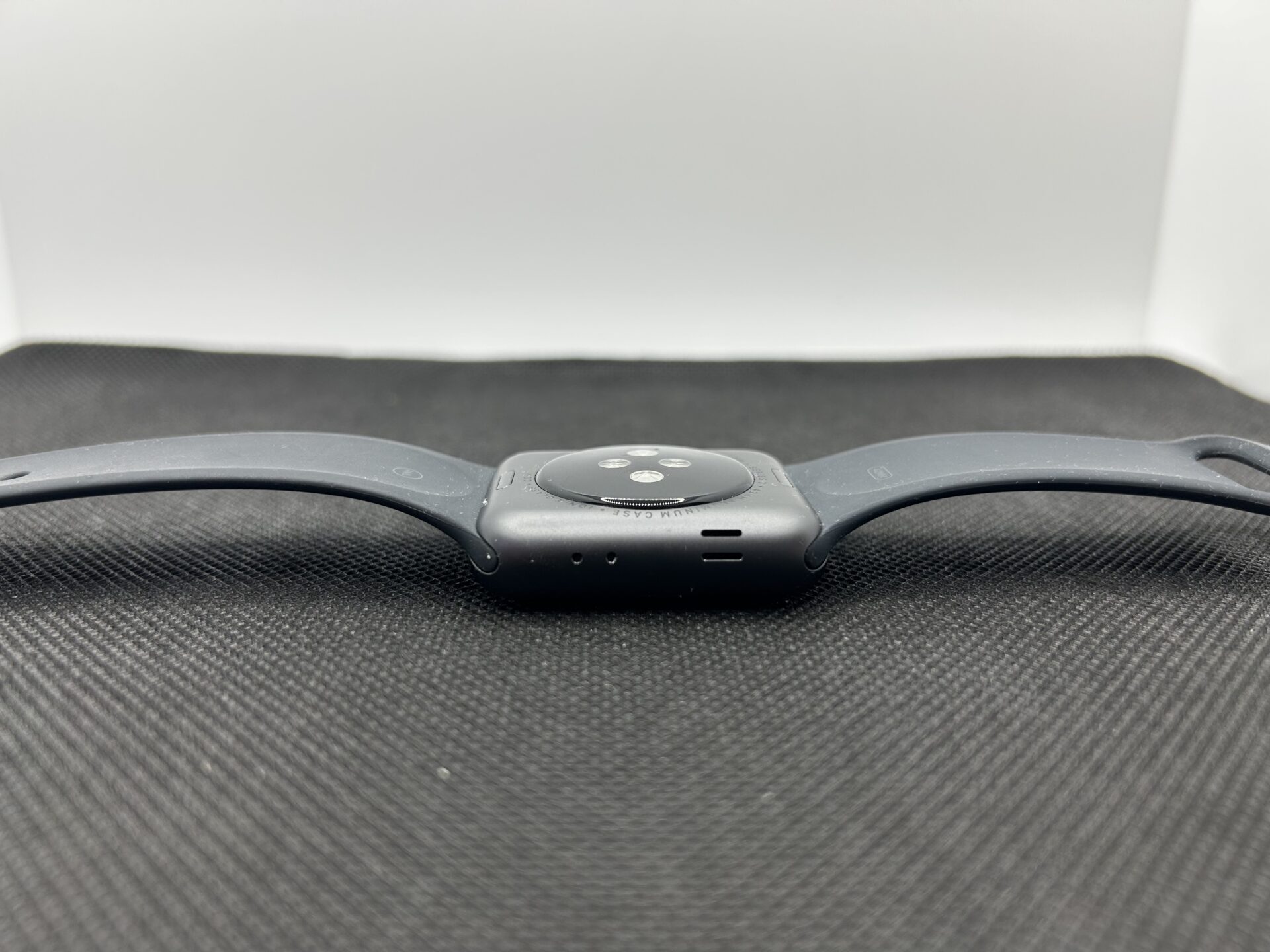 Apple Watch Series 3 (Aluminum, GPS, 42 mm) Black (Grade B) - Image 4