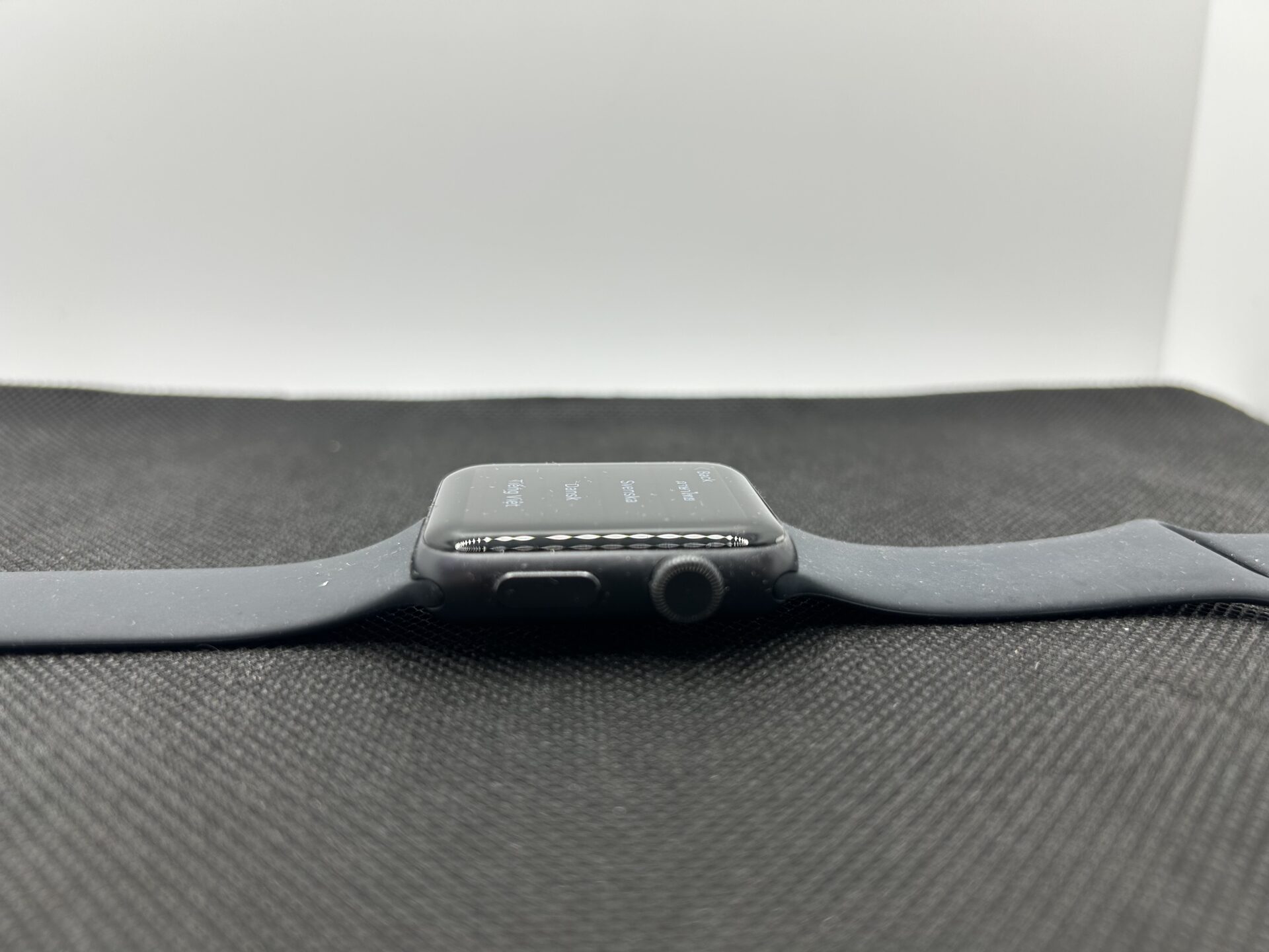 Apple Watch Series 3 (Aluminum, GPS, 42 mm) Black (Grade B) - Image 7