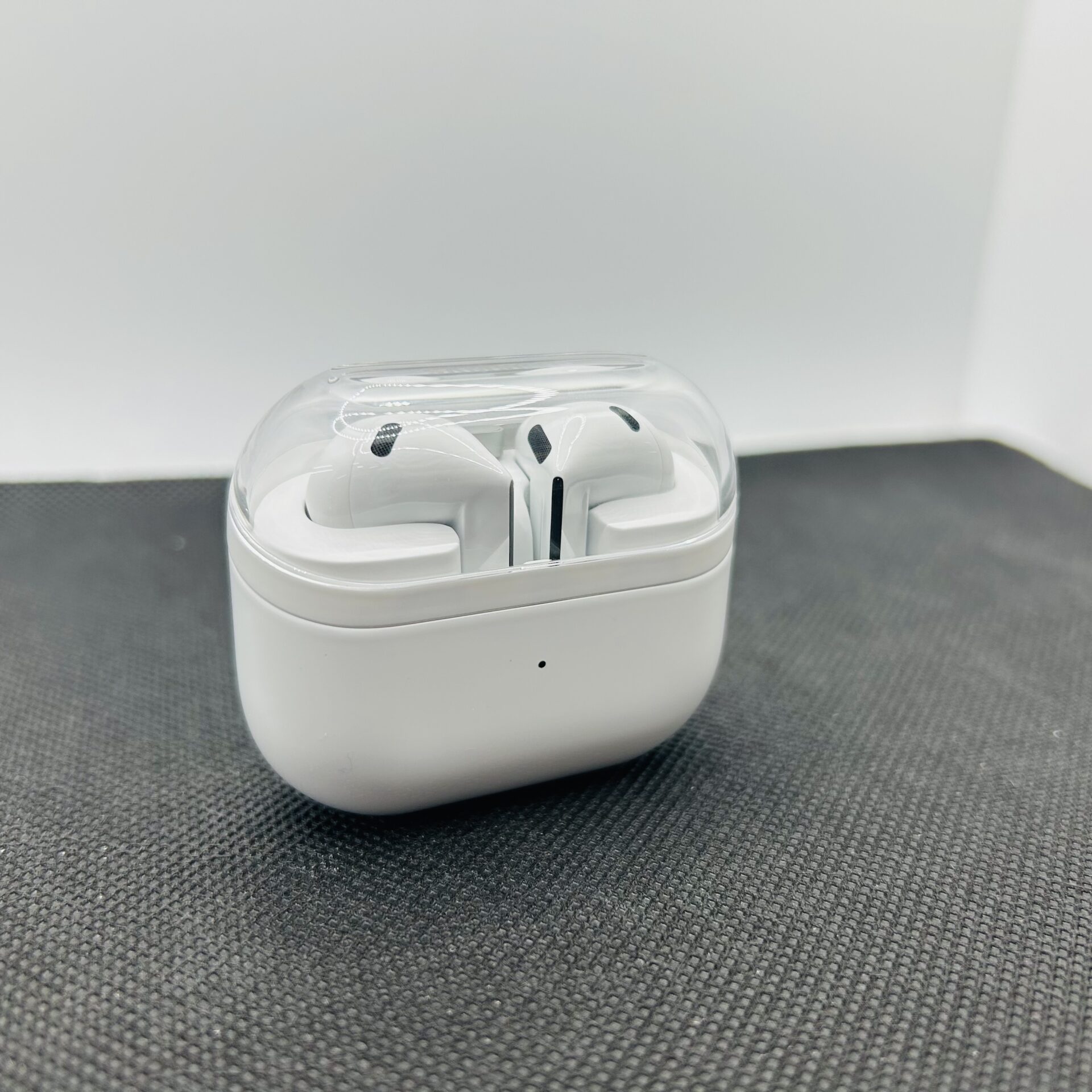 Samsung Galaxy Buds 3 White (Grade B) - Image 2