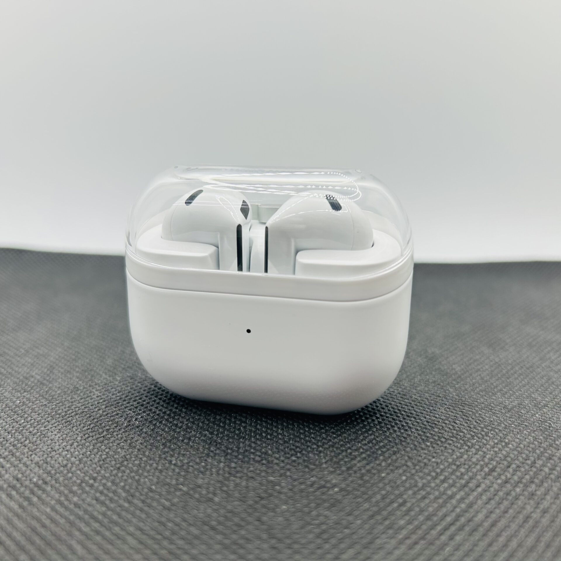 Samsung Galaxy Buds 3 White (Grade B) - Image 3