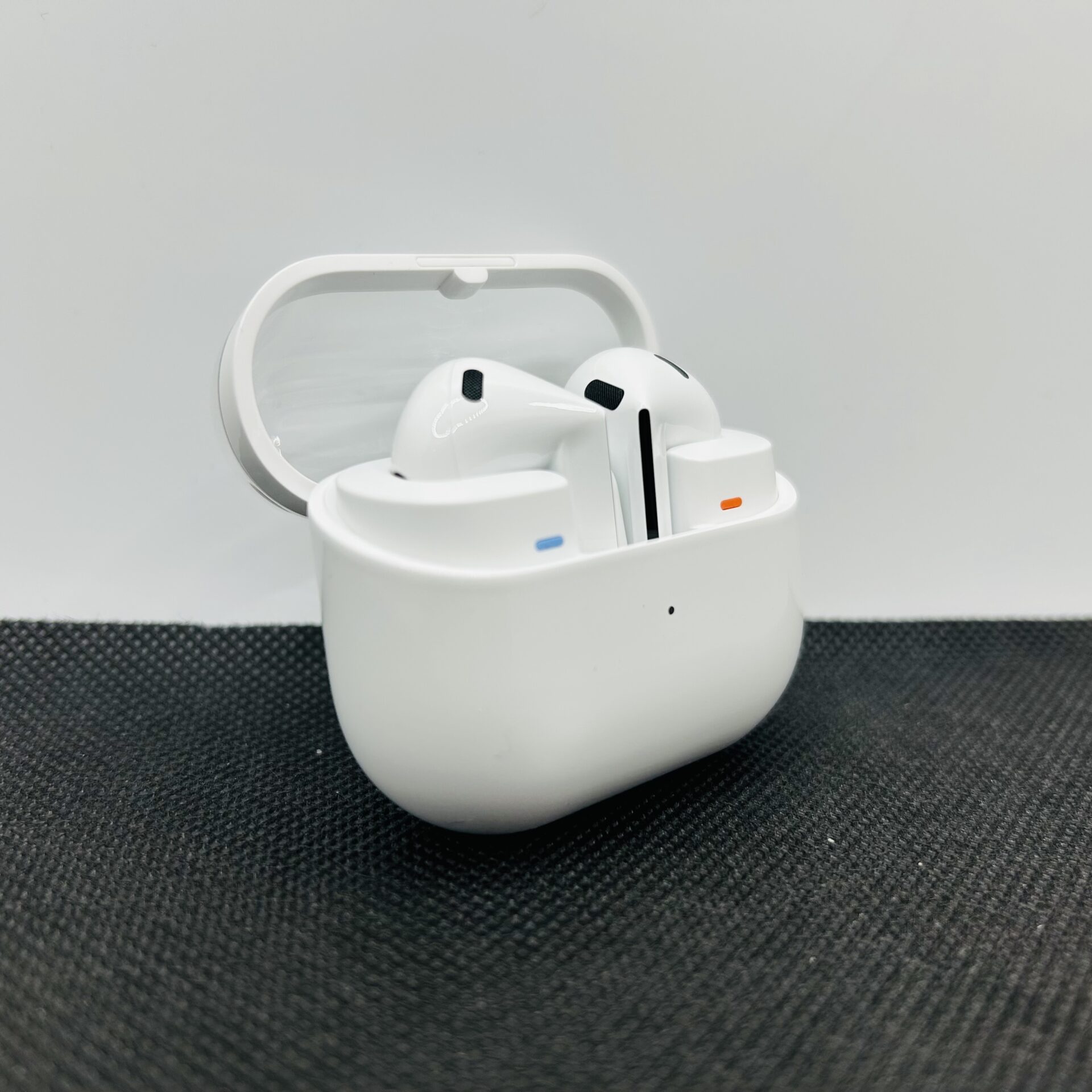Samsung Galaxy Buds 3 White (Grade B) - Image 5