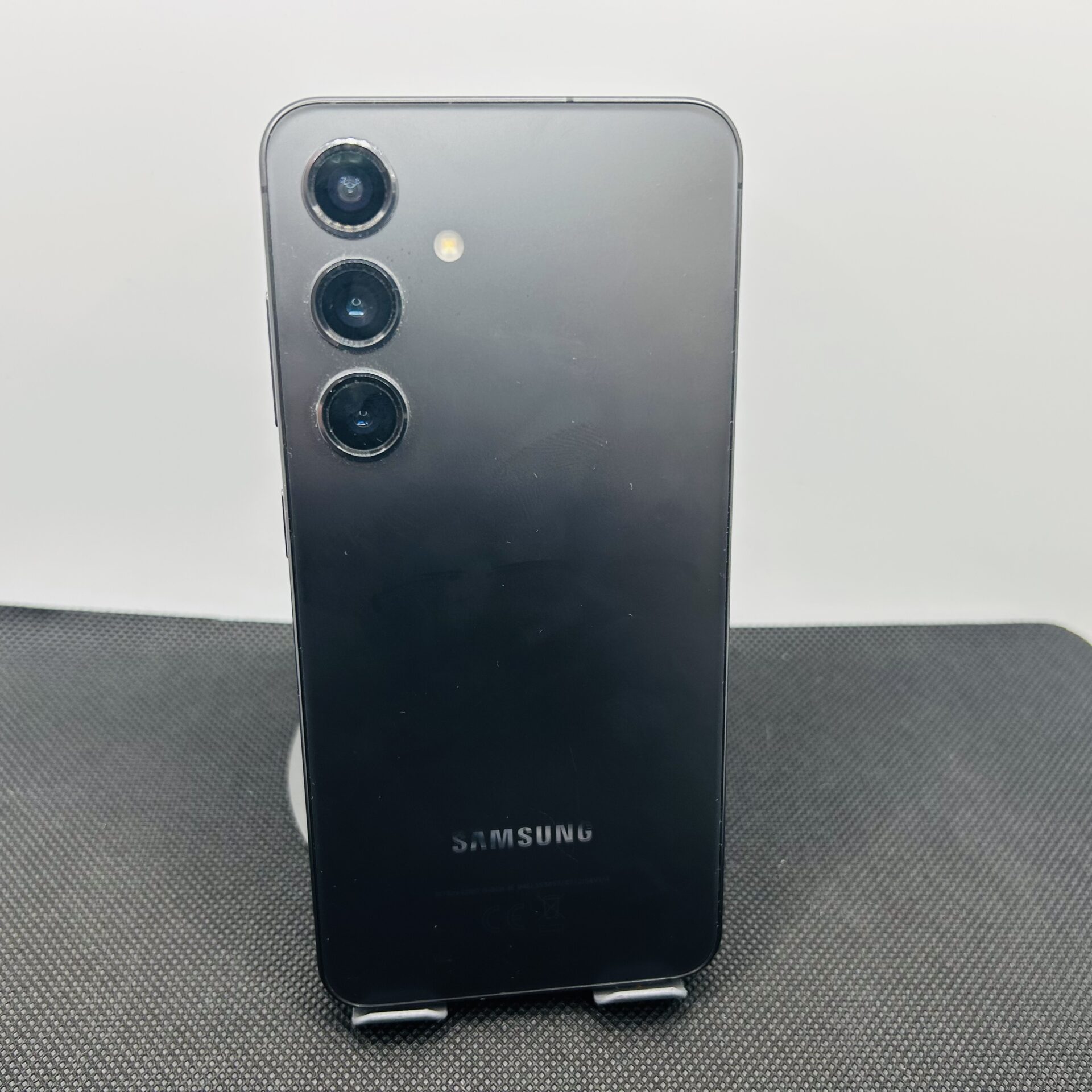 Samsung Galaxy S24 256GB Graphite (Grade B) - Image 9