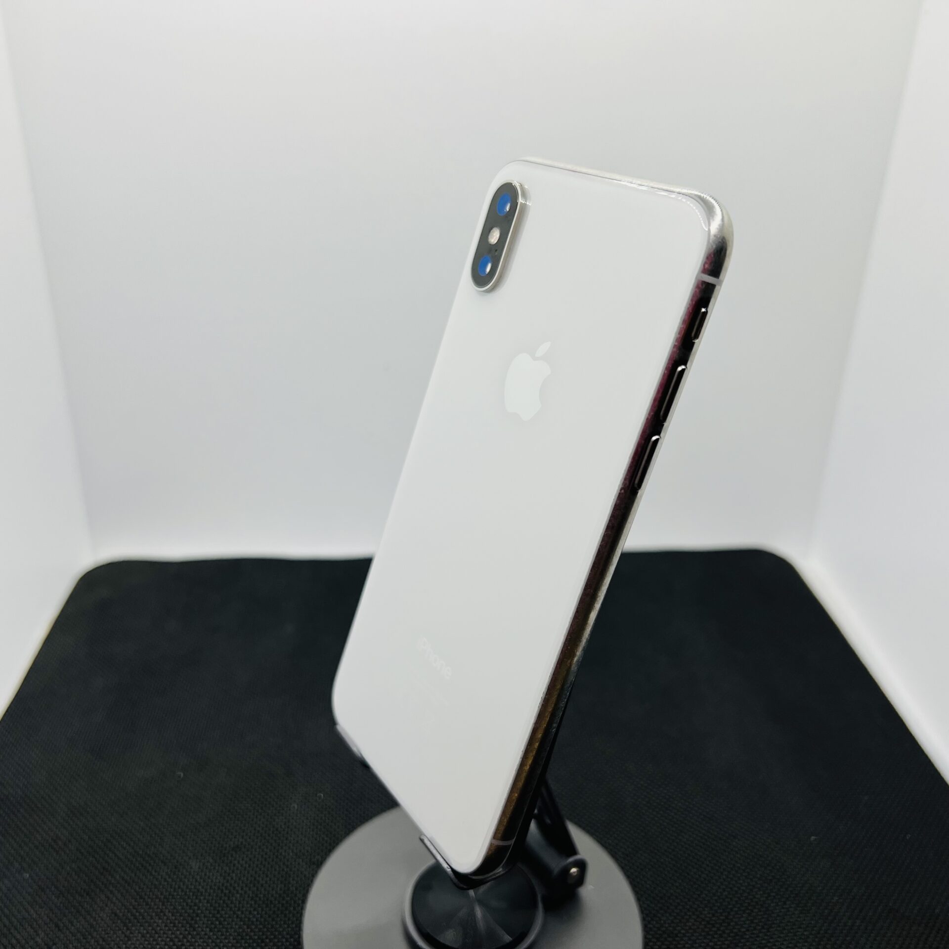 Apple iPhone X 256GB Silver – (Grade B) - Image 8