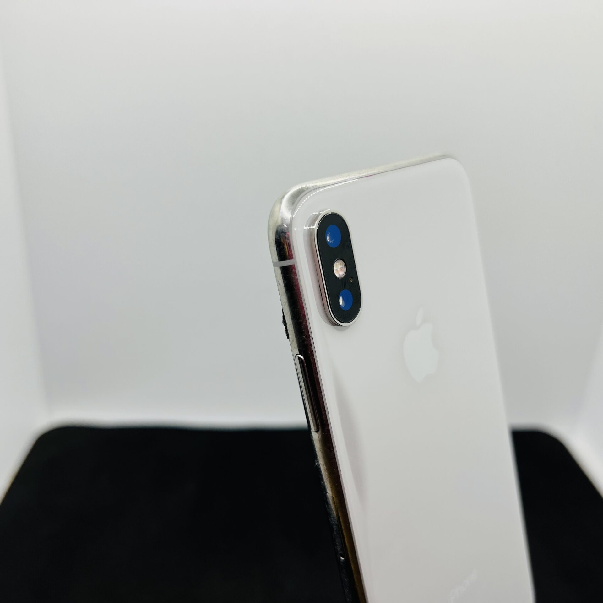 Apple iPhone X 256GB Silver – (Grade B) - Image 10