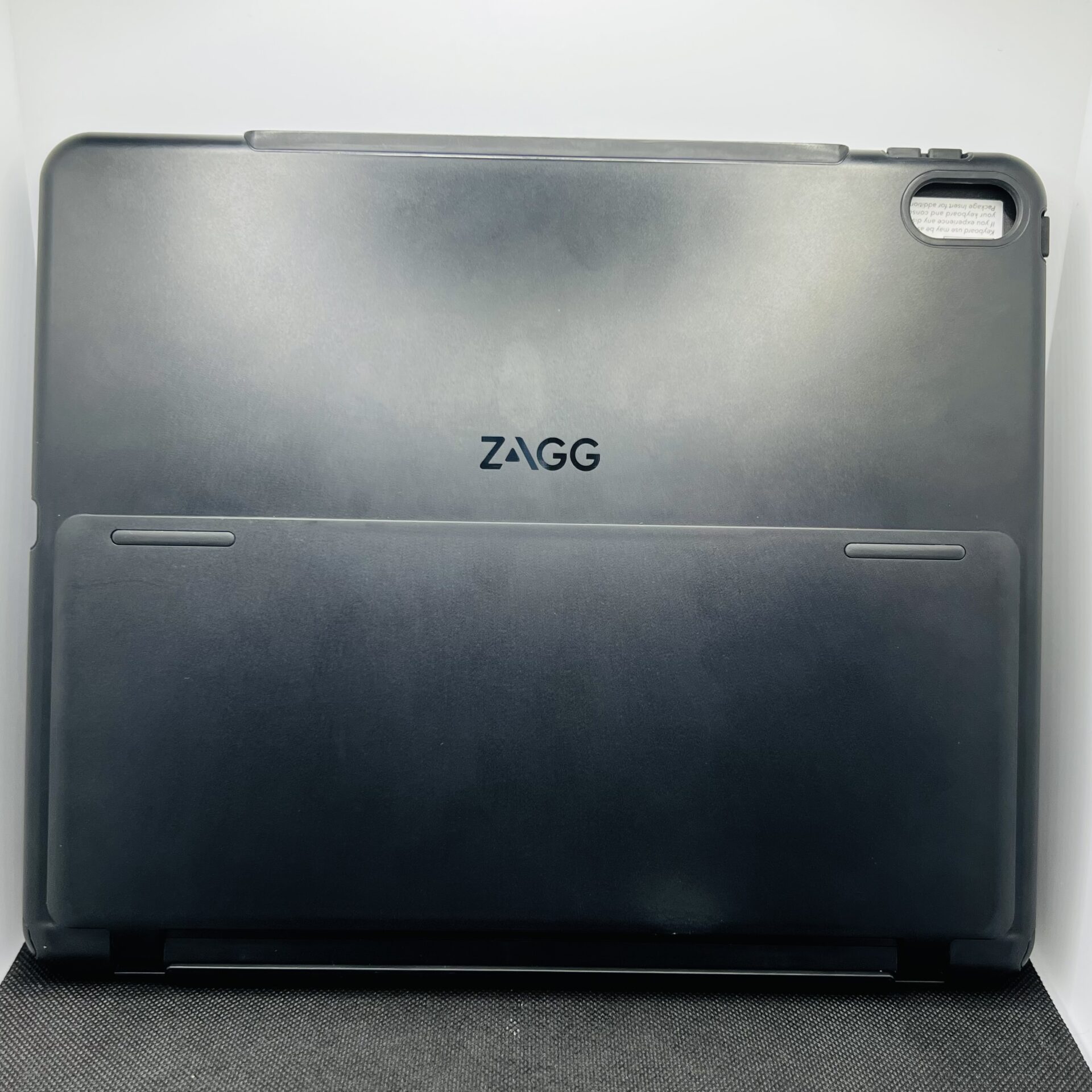 ZAGG Slim Book Go Keyboard Case Black (Grade B) – For iPad Pro 12.9″ - Image 2