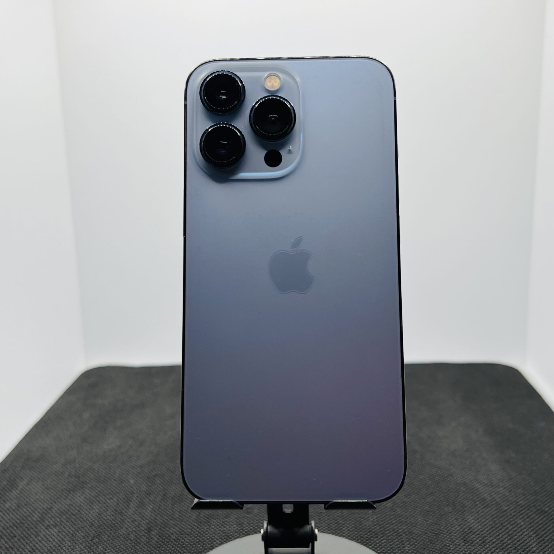 Apple iPhone 13 Pro 256GB Sierra Blue – (Grade B) - Image 9