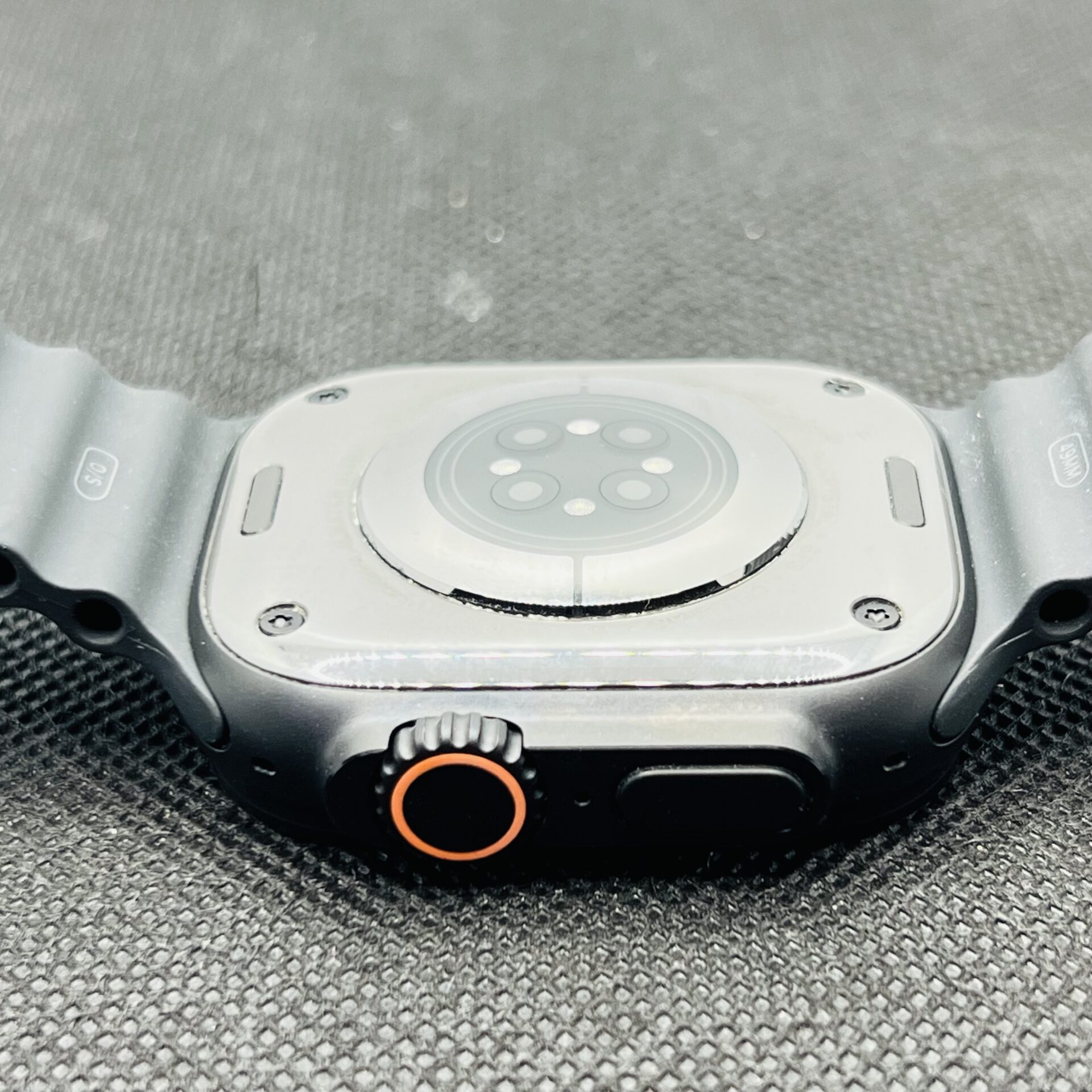 Apple Watch Ultra 3 49mm LTE Black Titanium – (Grade A) - Image 7