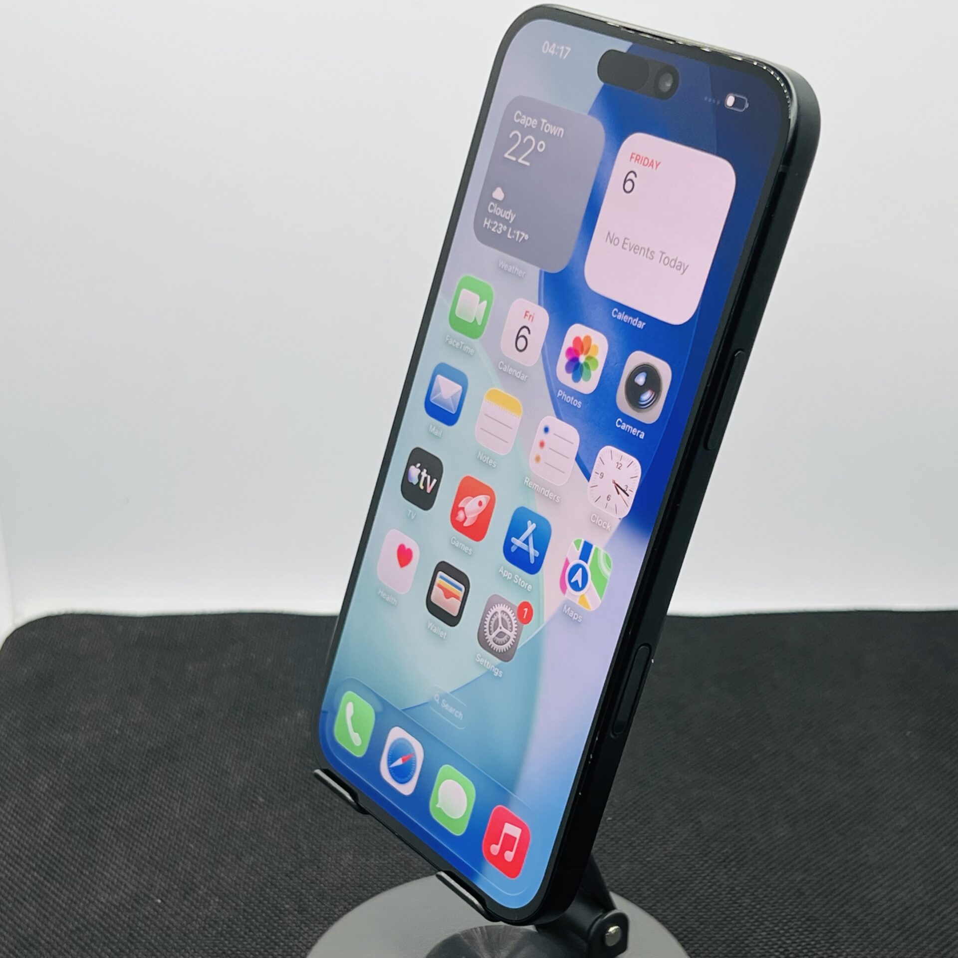 Apple iPhone 16 Plus 128GB Black – (Grade B) - Image 5