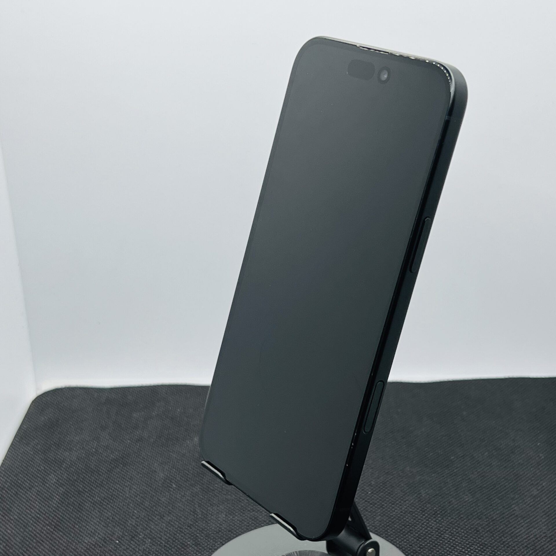 Apple iPhone 16 Plus 128GB Black – (Grade B) - Image 7