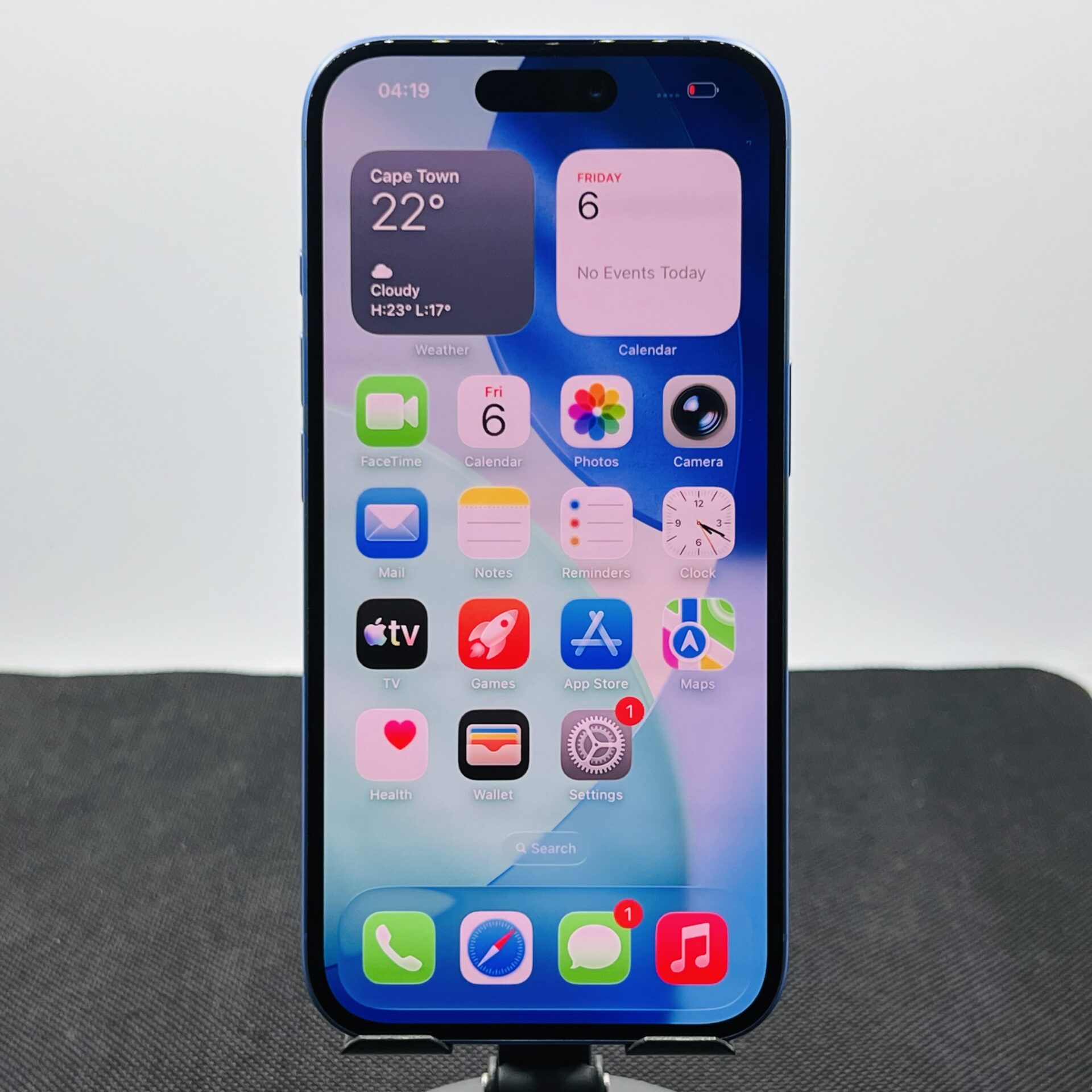 Apple iPhone 16 128GB Ultramarine – (Grade B) - Image 2