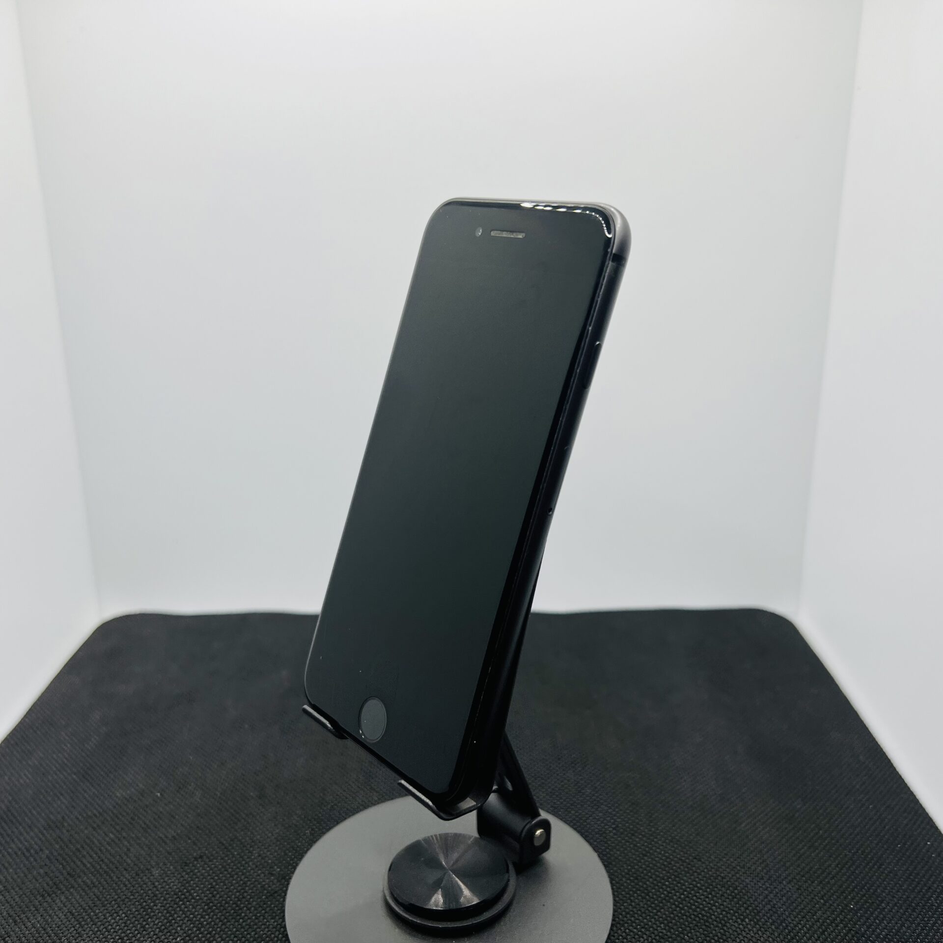 Apple iPhone 8 64GB Space Gray (Grade B) - Minor Bright Spots - Image 7