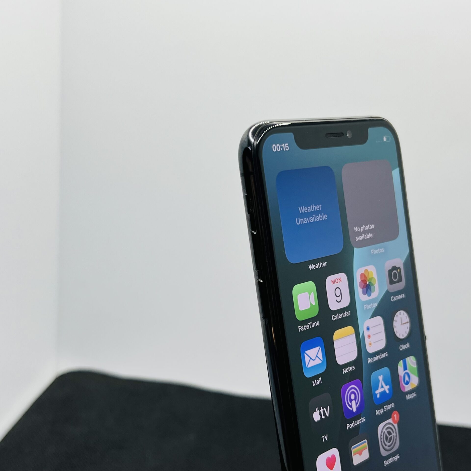 Apple iPhone XS 256GB Space Gray – (Grade B) - Image 4