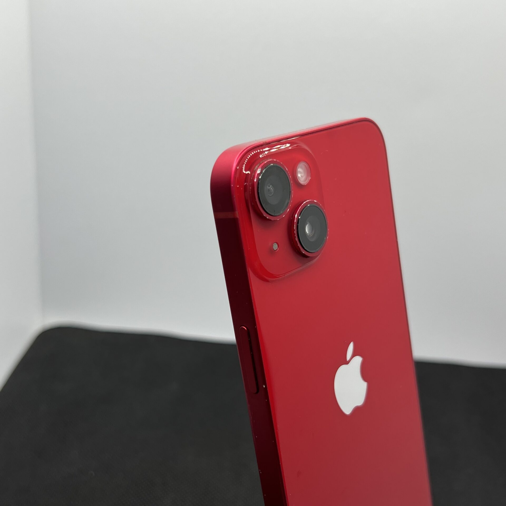 Apple iPhone 14 256GB Product Red – (Grade B) - Image 10