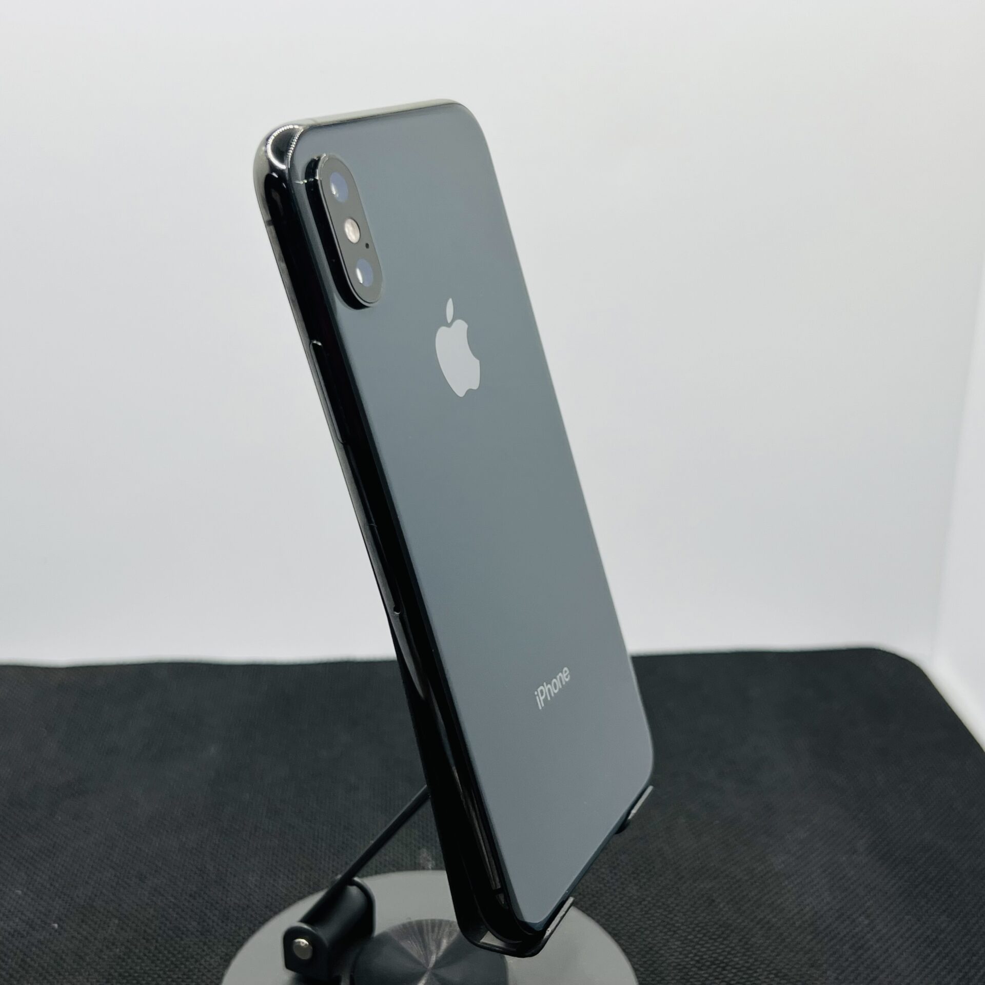 Apple iPhone XS 64GB Space Gray – (Grade B) - Image 9