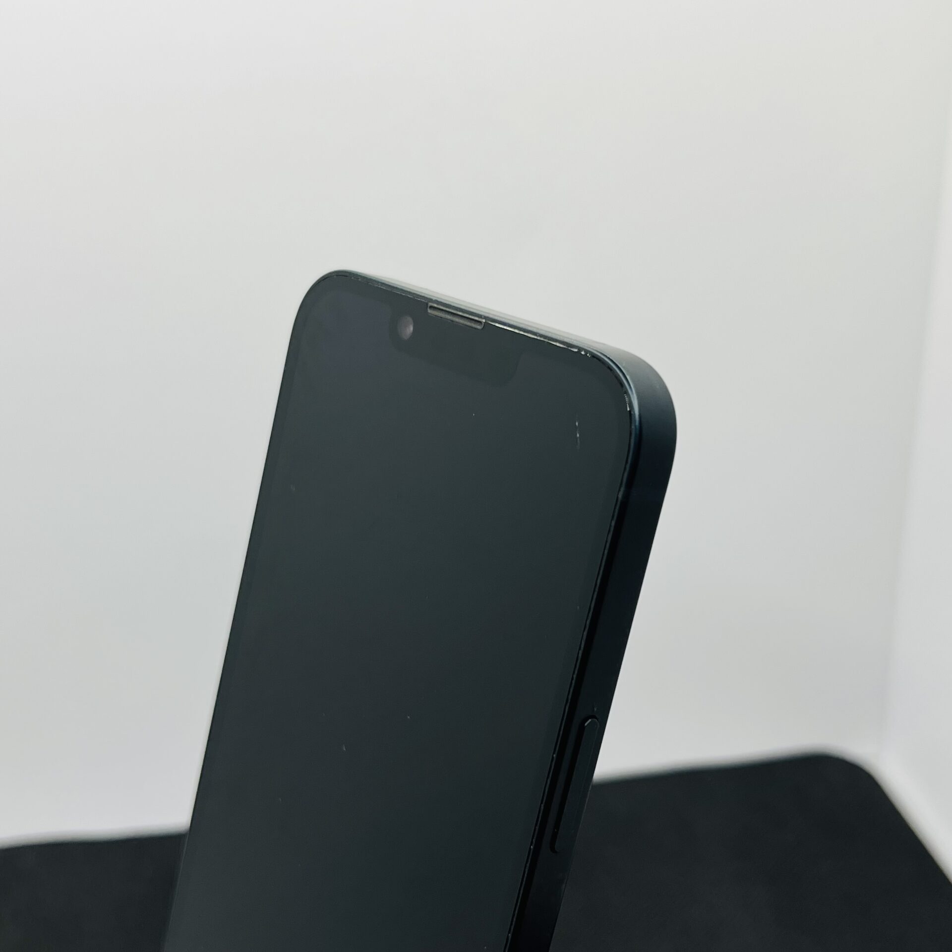 Apple iPhone 14 128GB Midnight – (Grade B) - Image 8