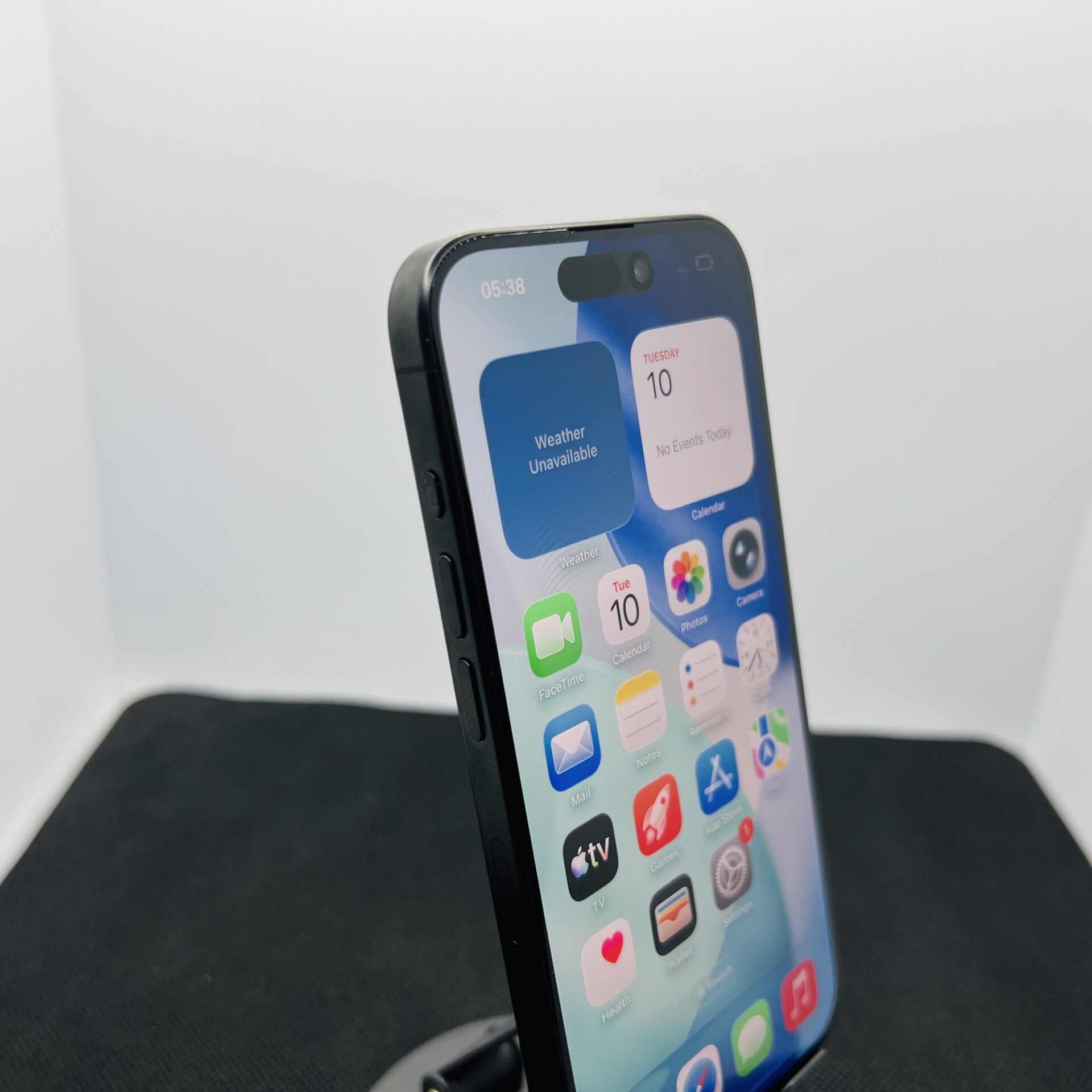 Apple iPhone 15 Pro 256GB Black Titanium – (Grade B) - Image 4