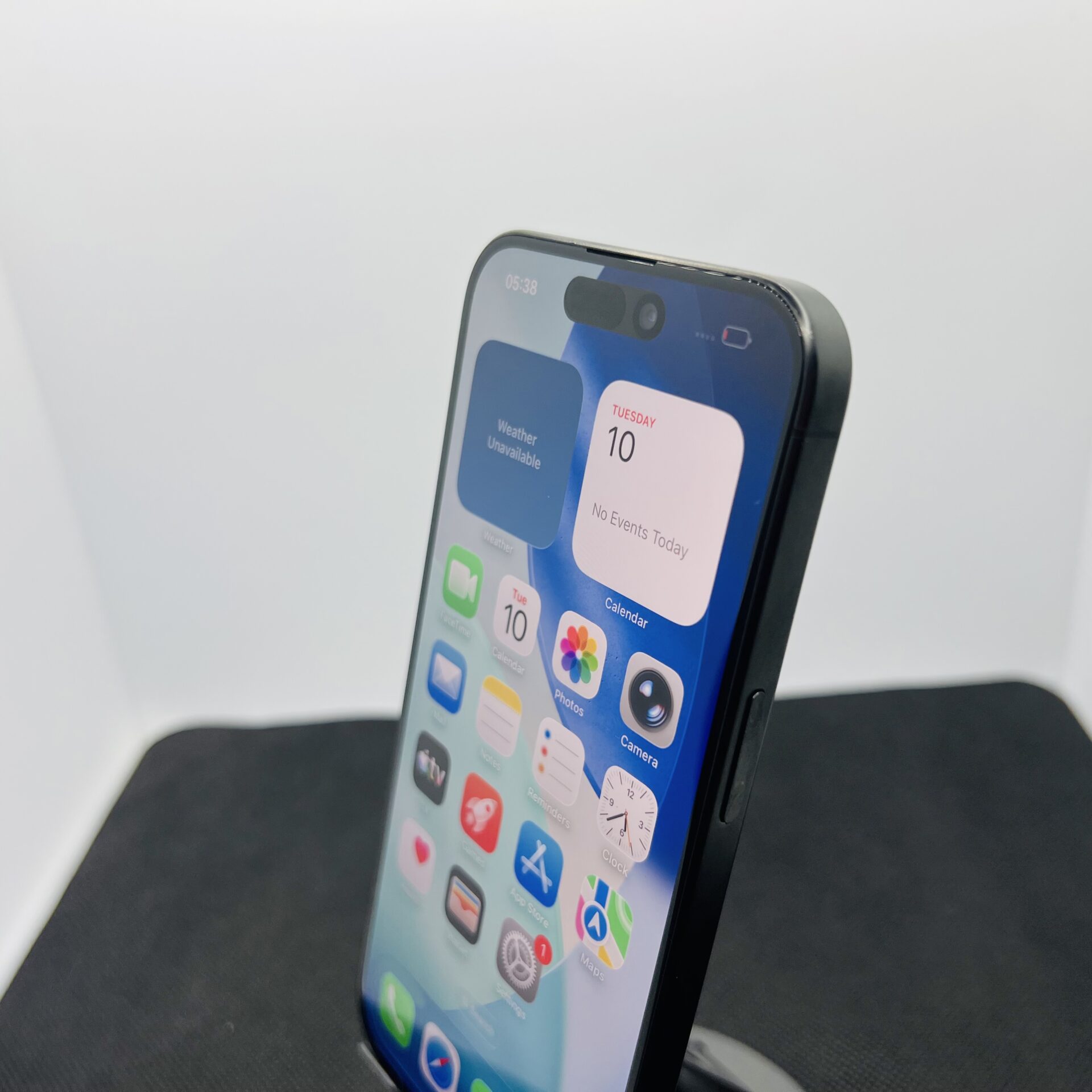 Apple iPhone 15 Pro 256GB Black Titanium – (Grade B) - Image 6