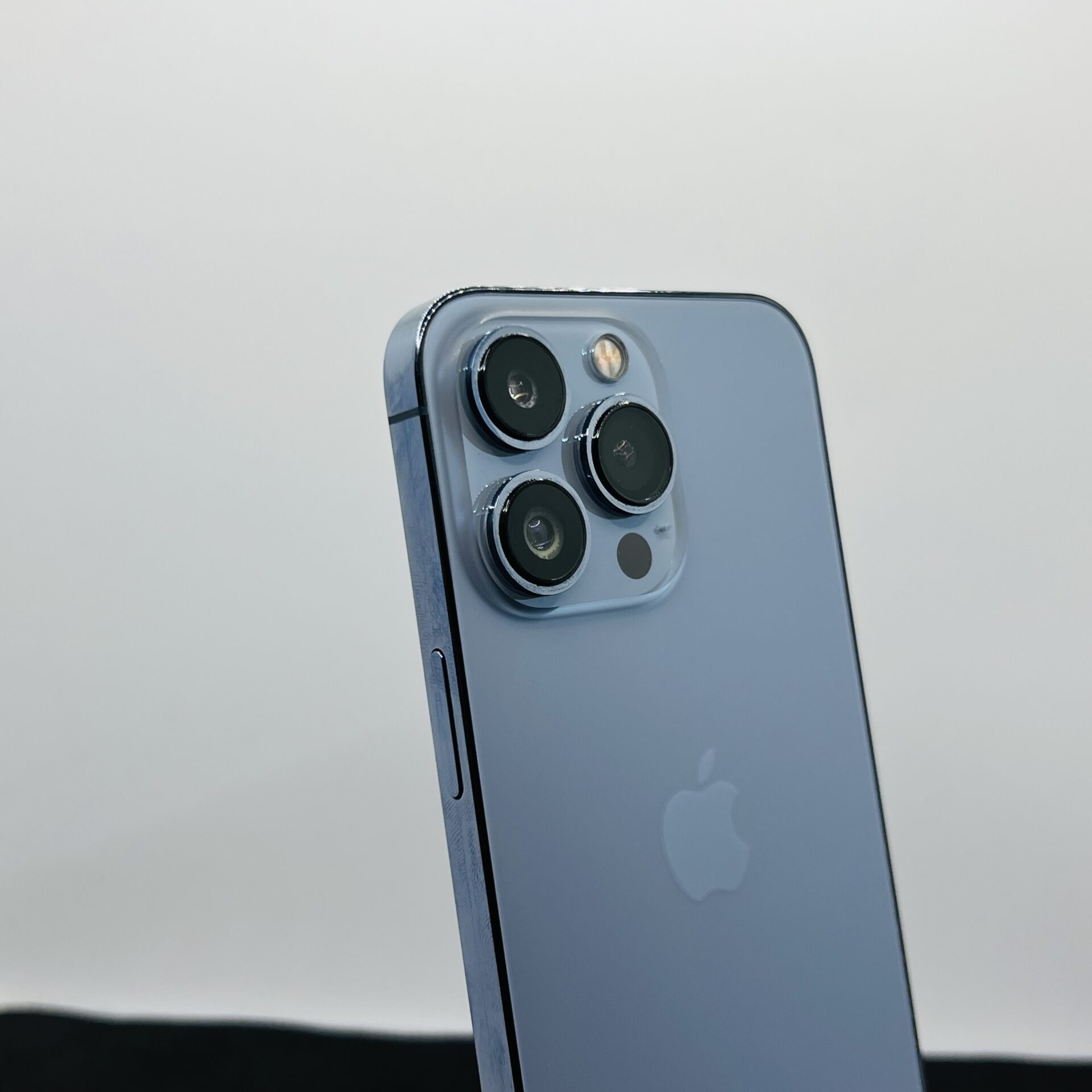 Apple iPhone 13 Pro 512GB Sierra Blue – (Grade B) - Image 11