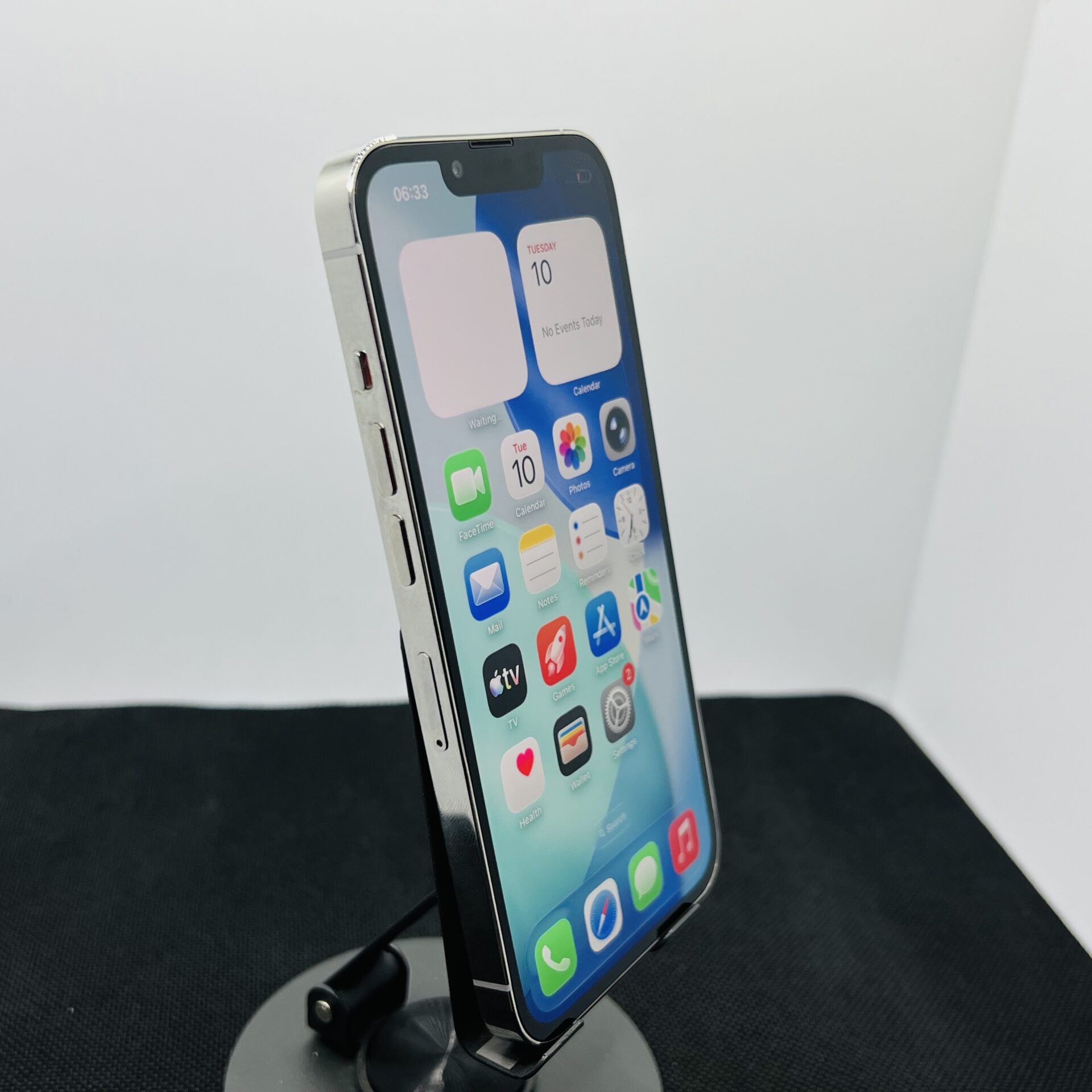 Apple iPhone 13 Pro 512GB Silver – (Grade B) - Image 3