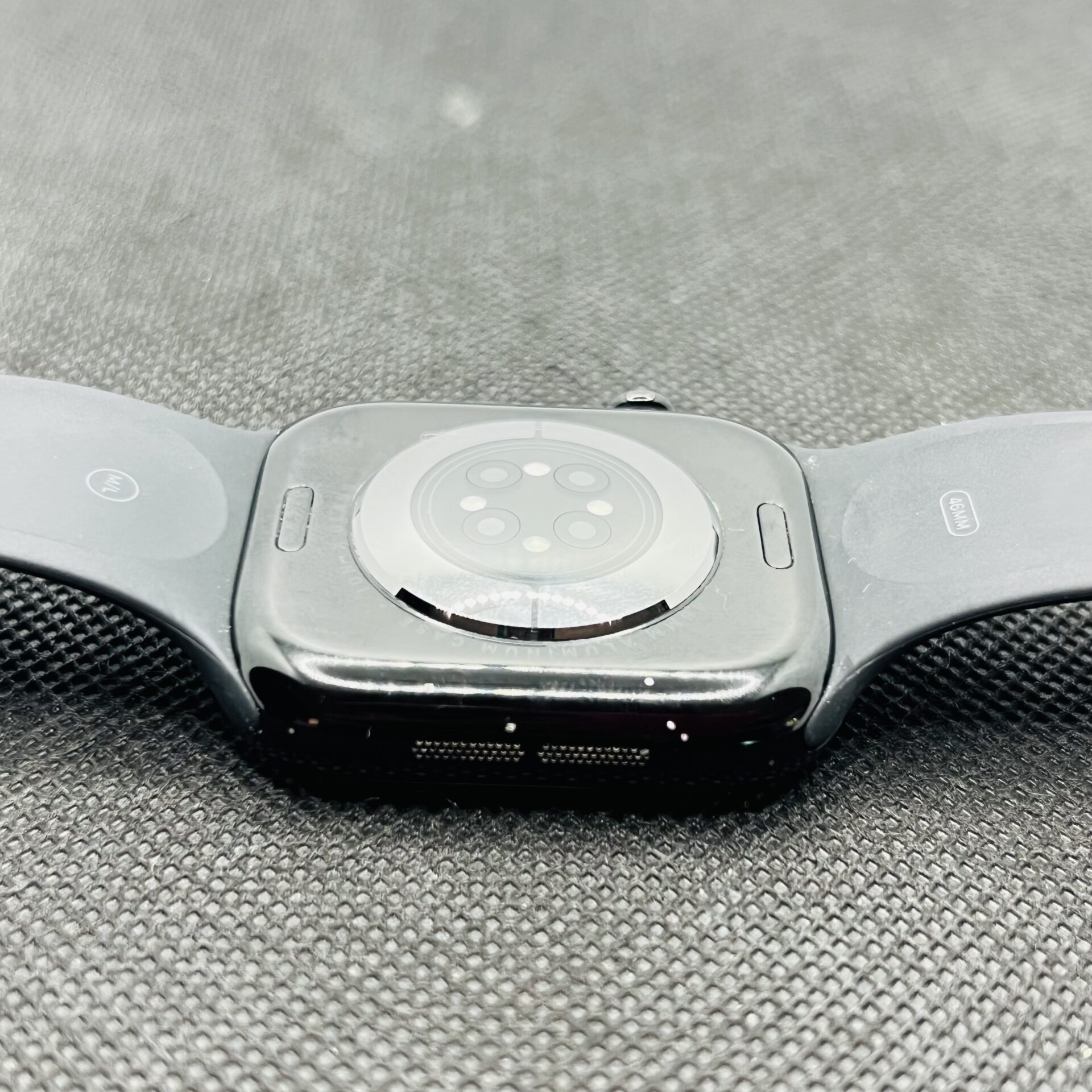 Apple Watch Series 10 46mm GPS Only Jet Black – (Grade B) - Image 7