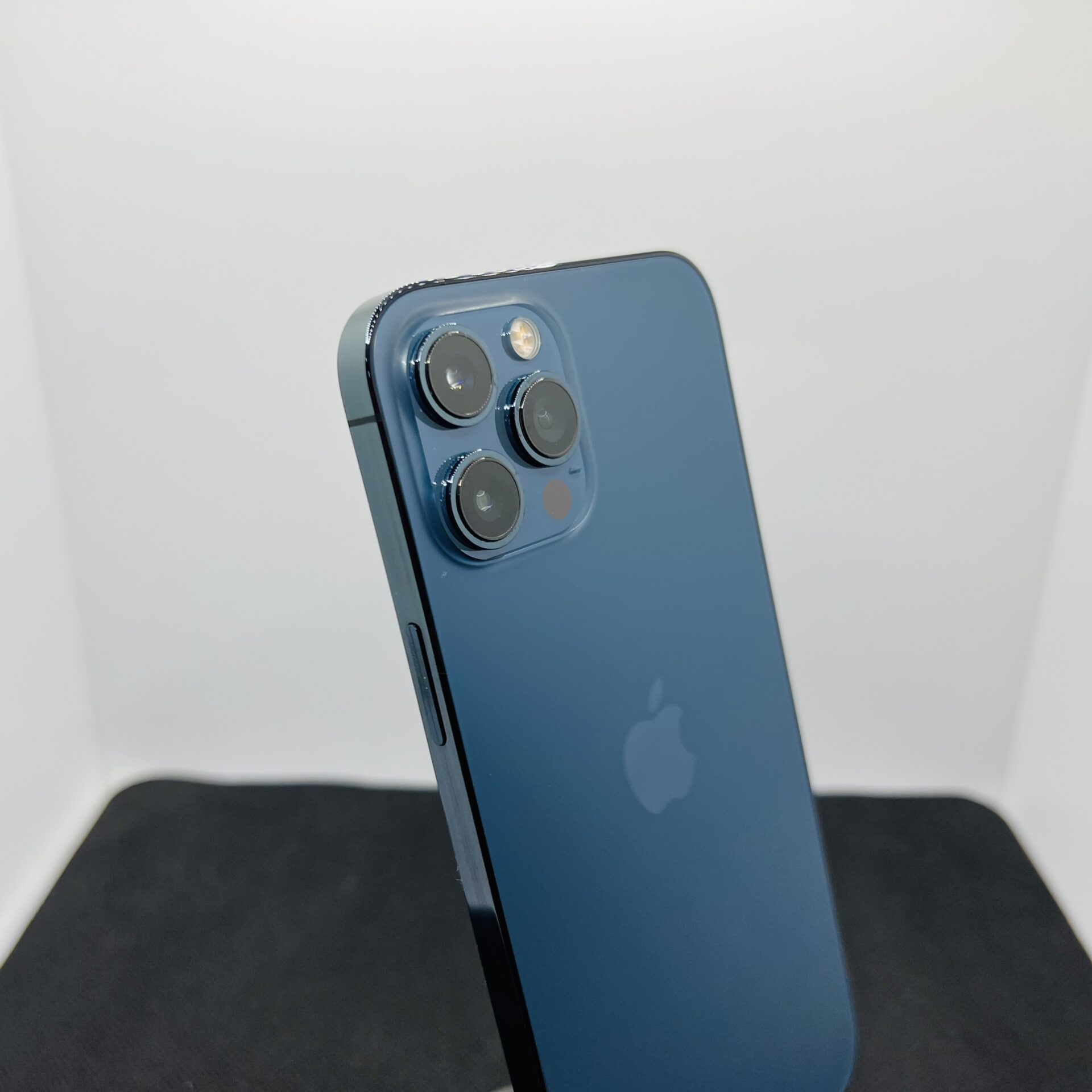 Apple iPhone 12 Pro Max 256GB Pacific Blue – (Grade B) - Image 11