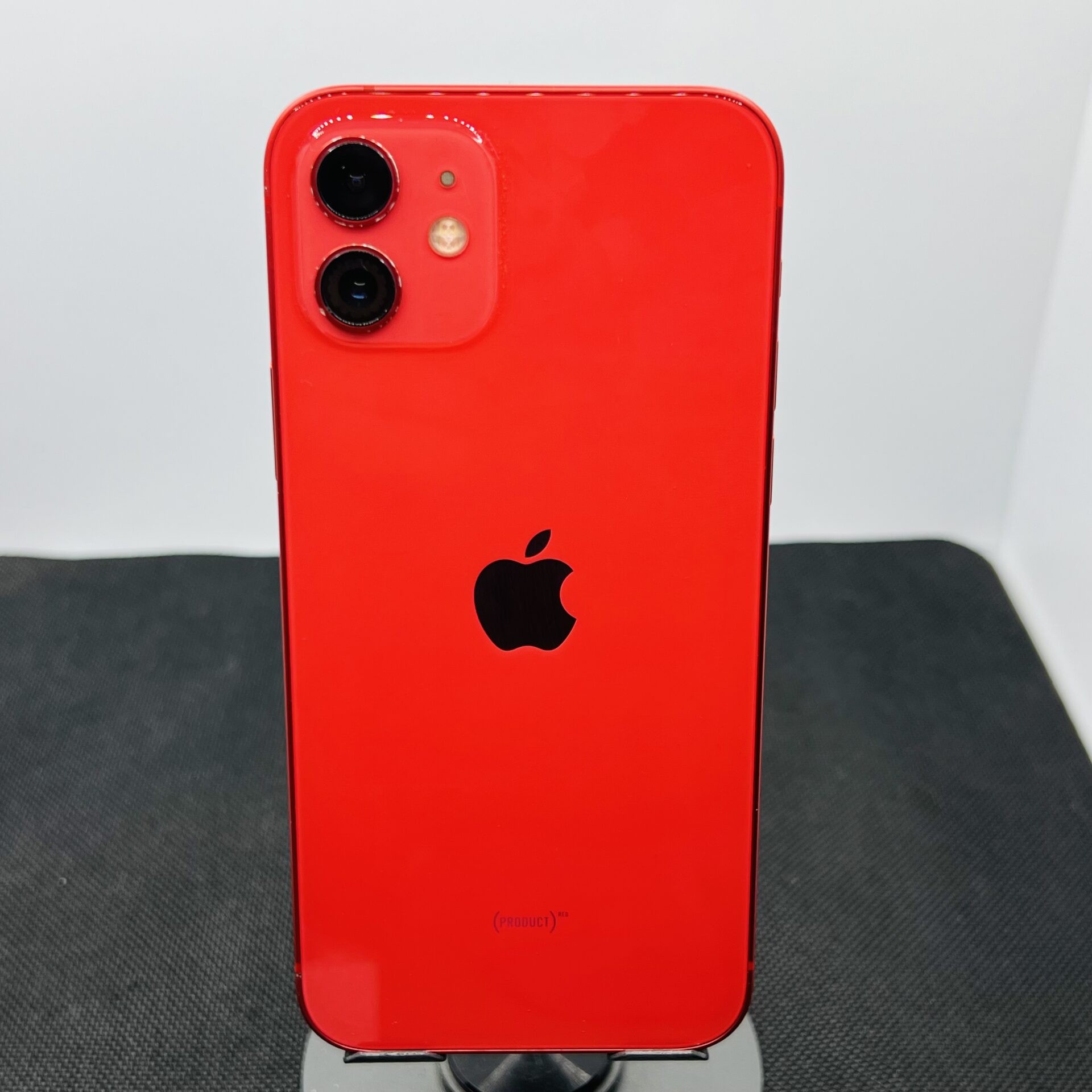 Apple iPhone 12 64GB Product Red – (Grade B) - Image 9