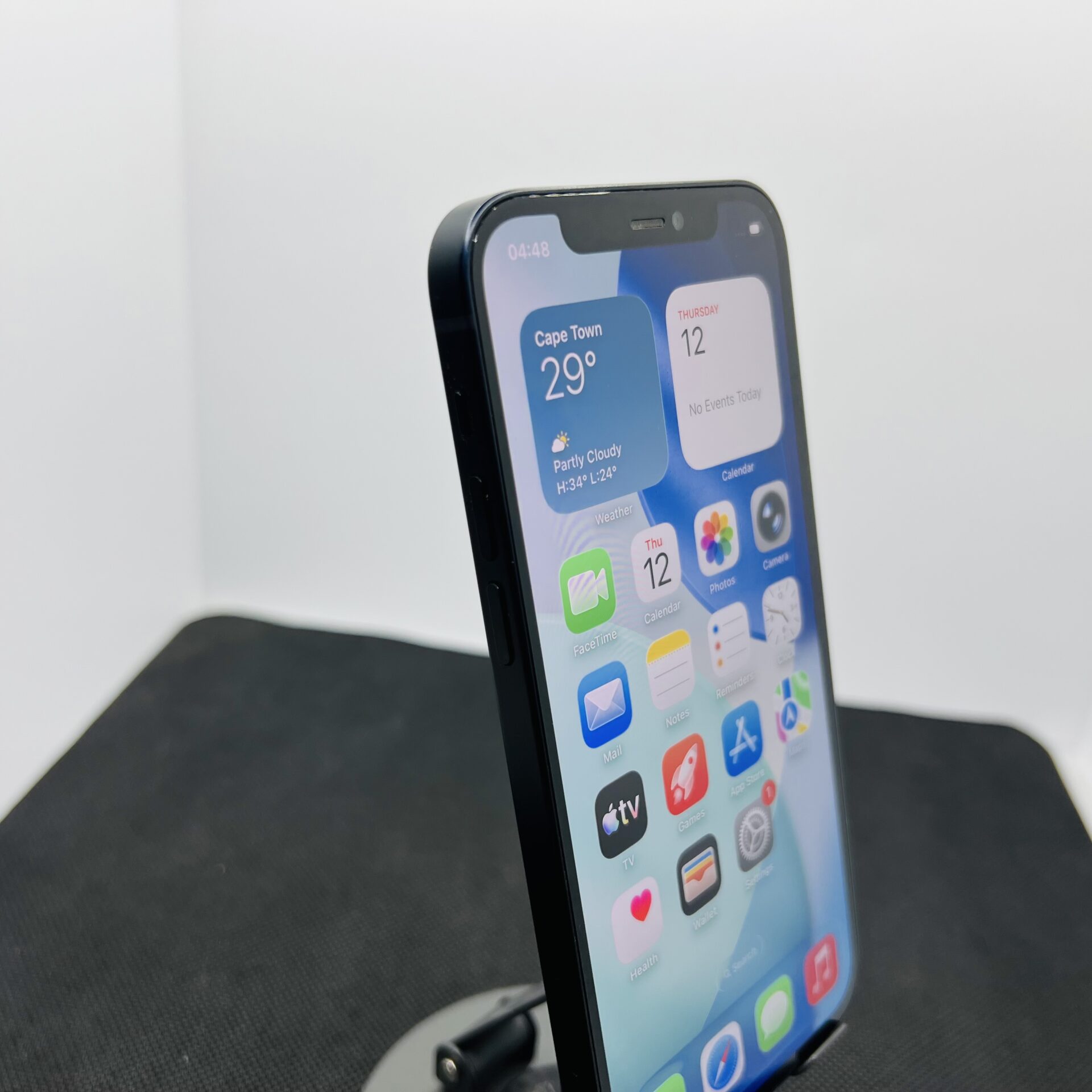 Apple iPhone 12 64GB Black – (Grade B) - Image 4