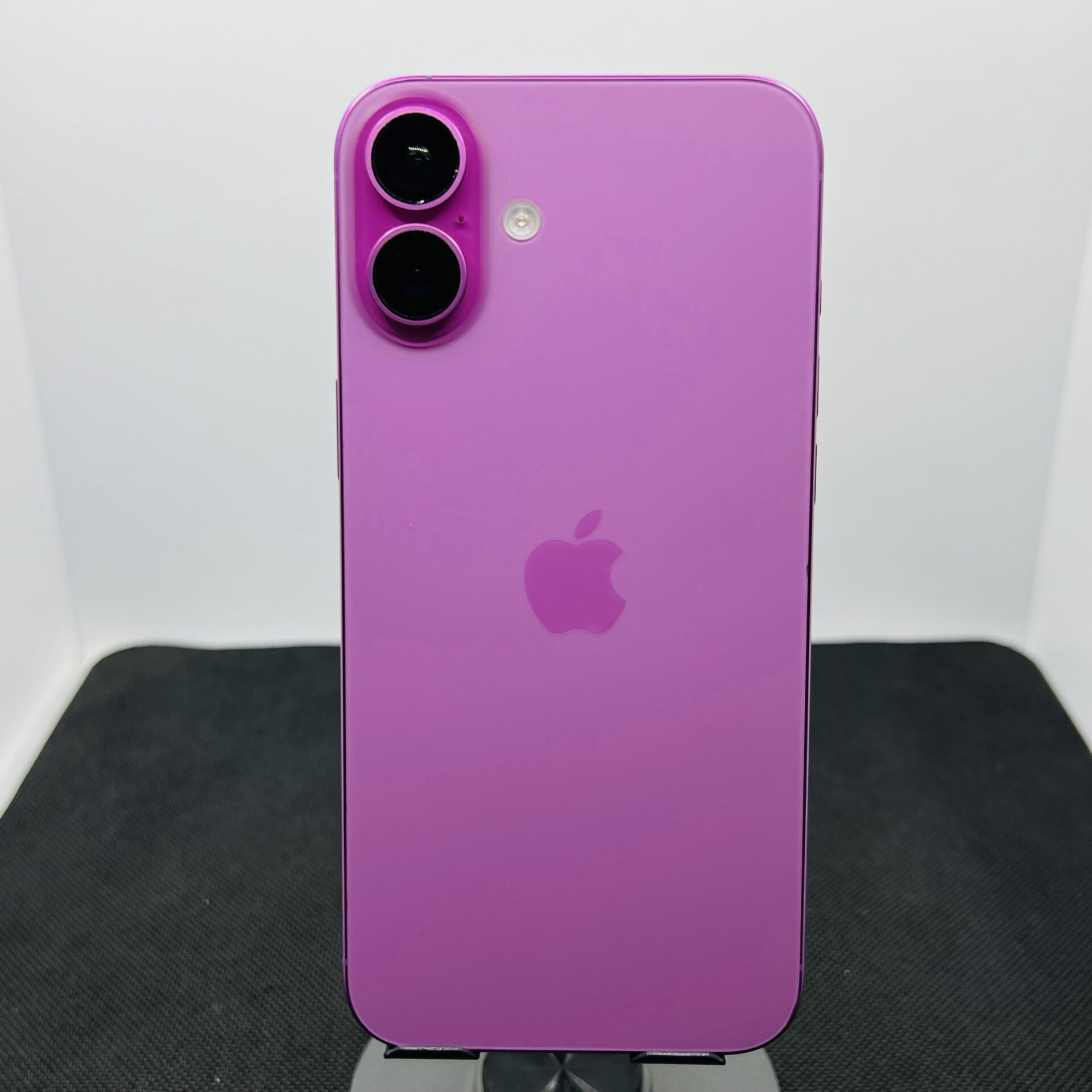 Apple iPhone 16 Plus 128GB Pink – (Grade B) - Image 9